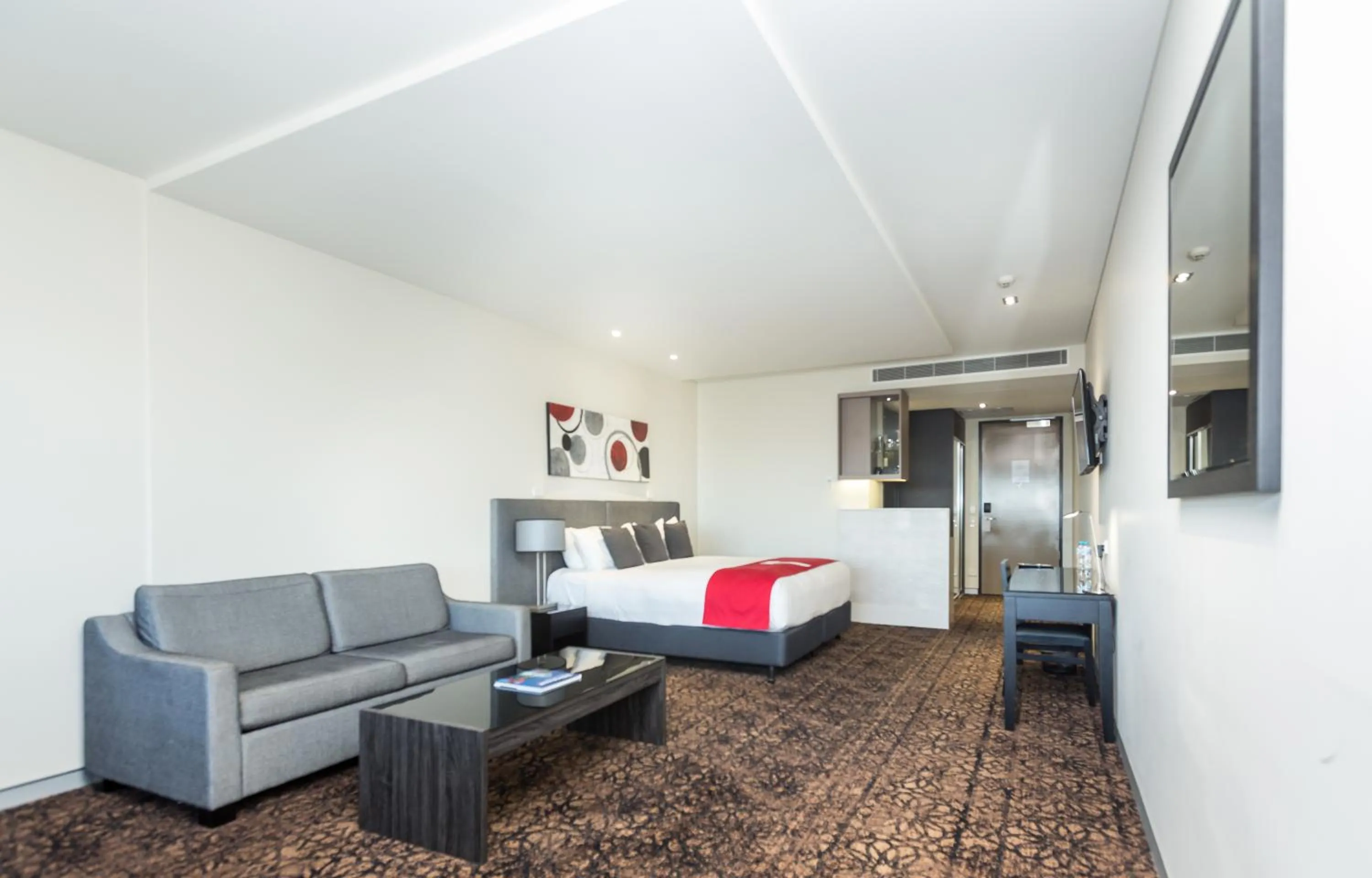 Calamvale Hotel Suites and Conference Centre