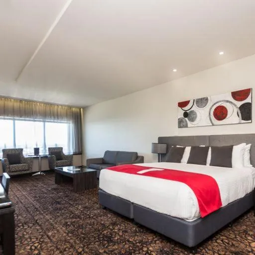 Bed in Calamvale Hotel Suites and Conference Centre