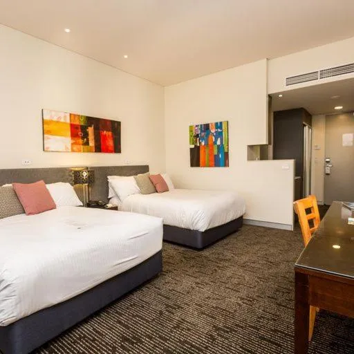 Bed in Calamvale Hotel Suites and Conference Centre
