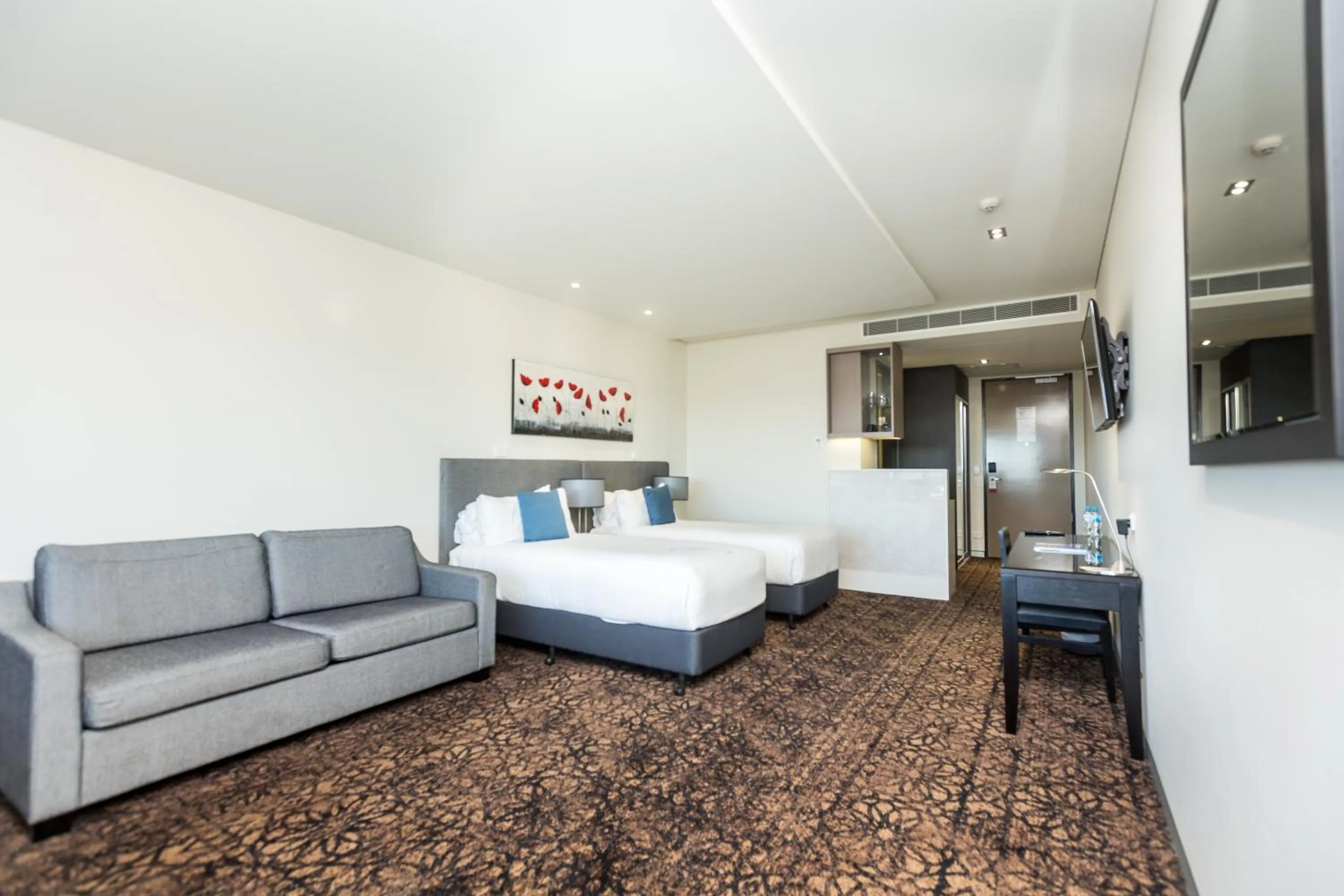 Bed in Calamvale Hotel Suites and Conference Centre