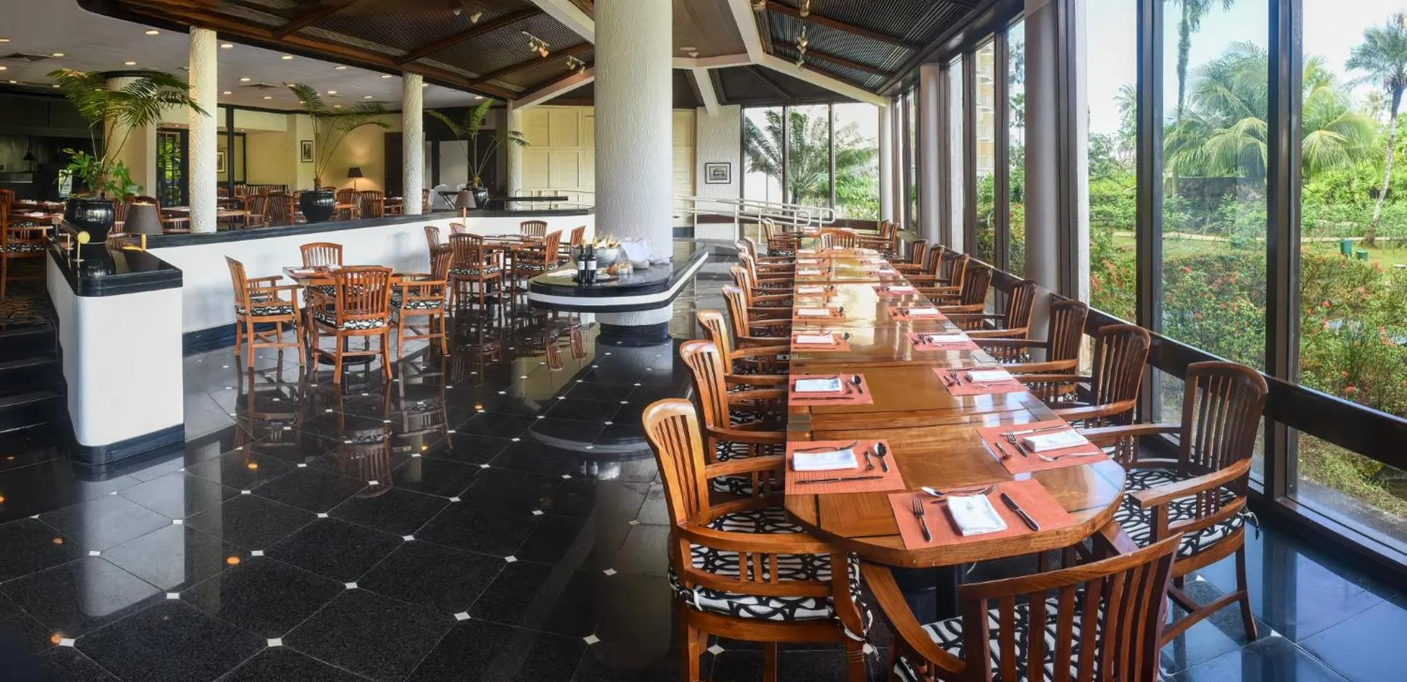 Restaurant/places to eat in Marianas Beach Resort