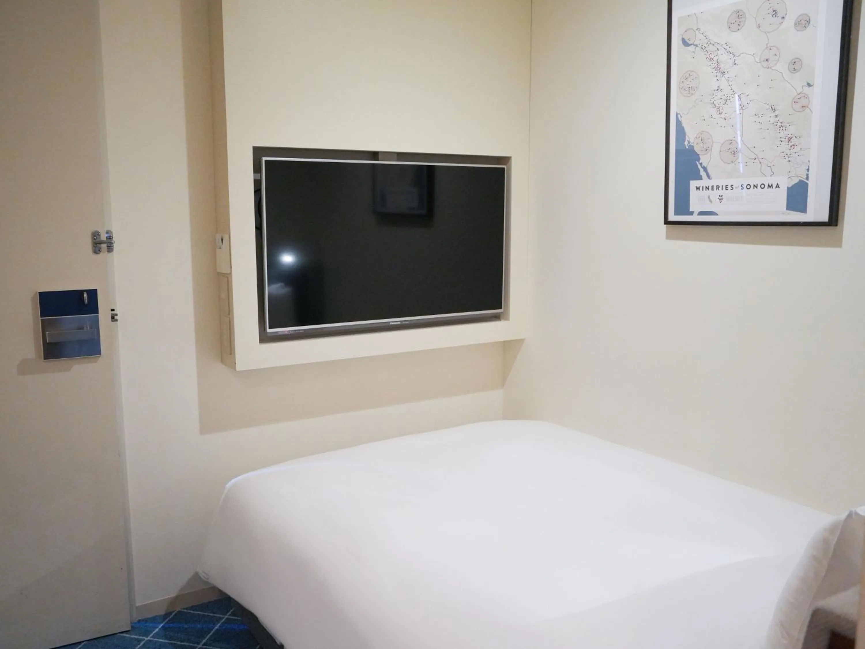 TV and multimedia, Bed in Rembrandt Style Yokohama Sakuragicho