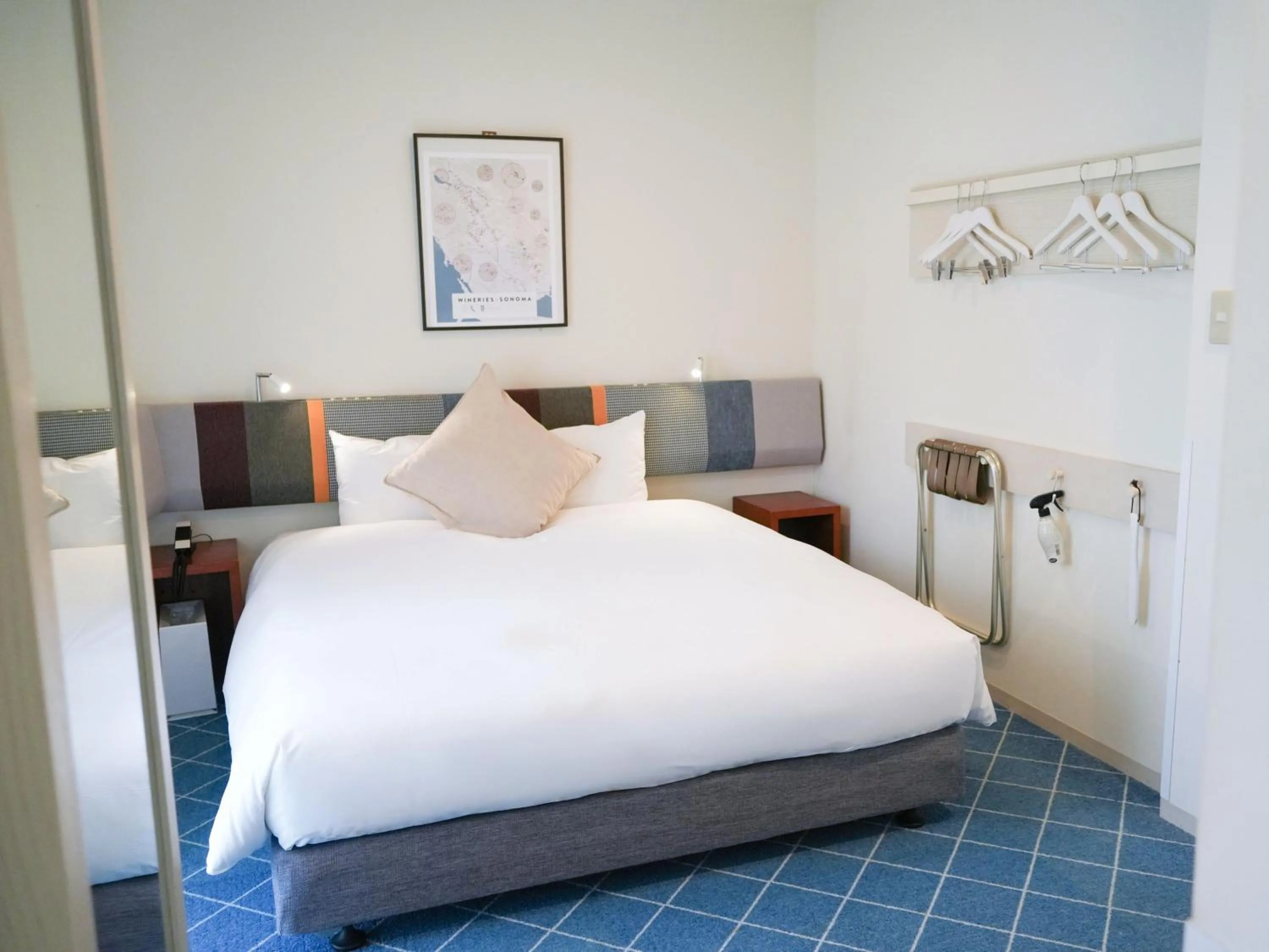 Bedroom, Bed in Rembrandt Style Yokohama Sakuragicho