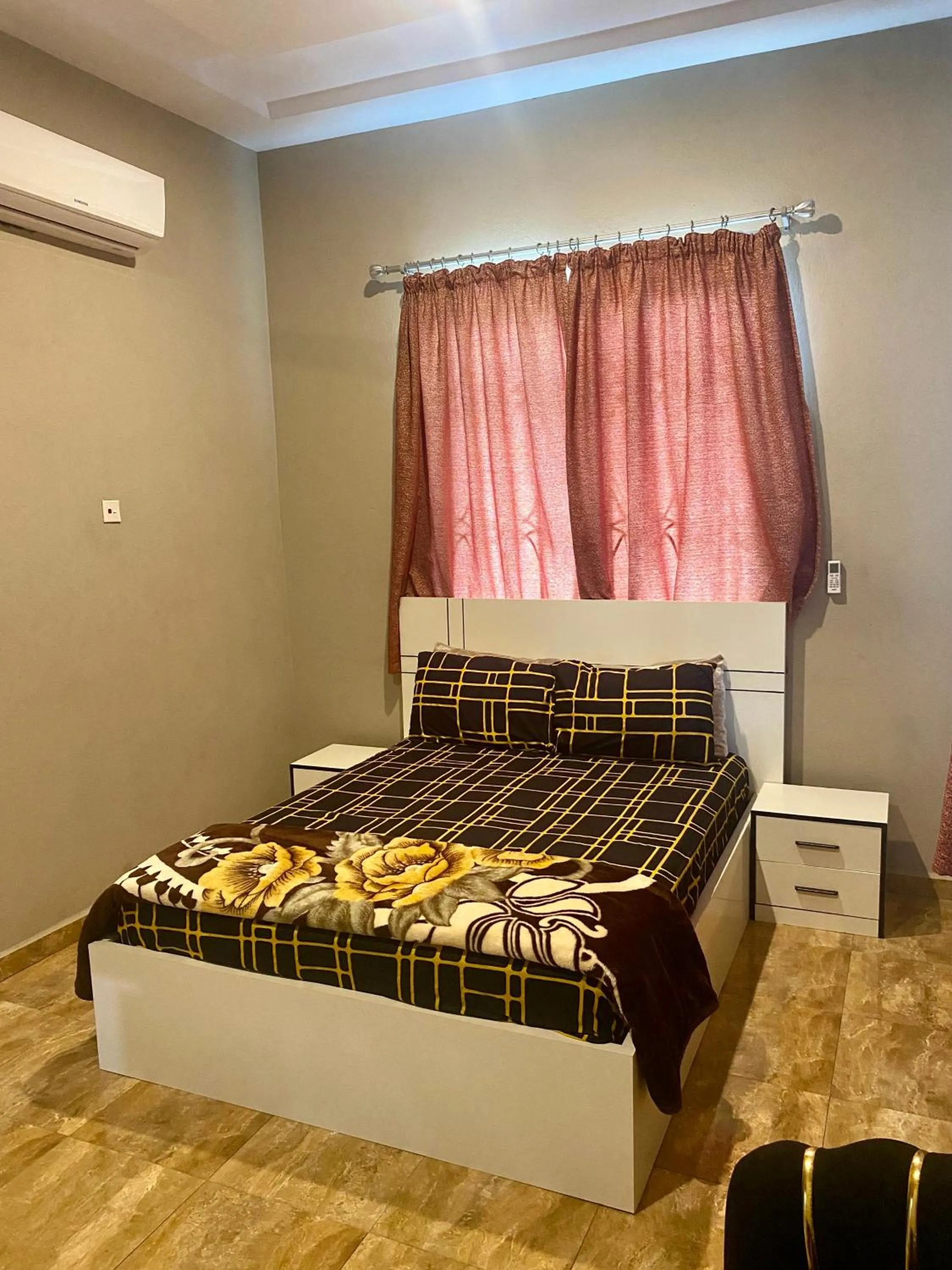 Bed in Nanani Luxury Villa
