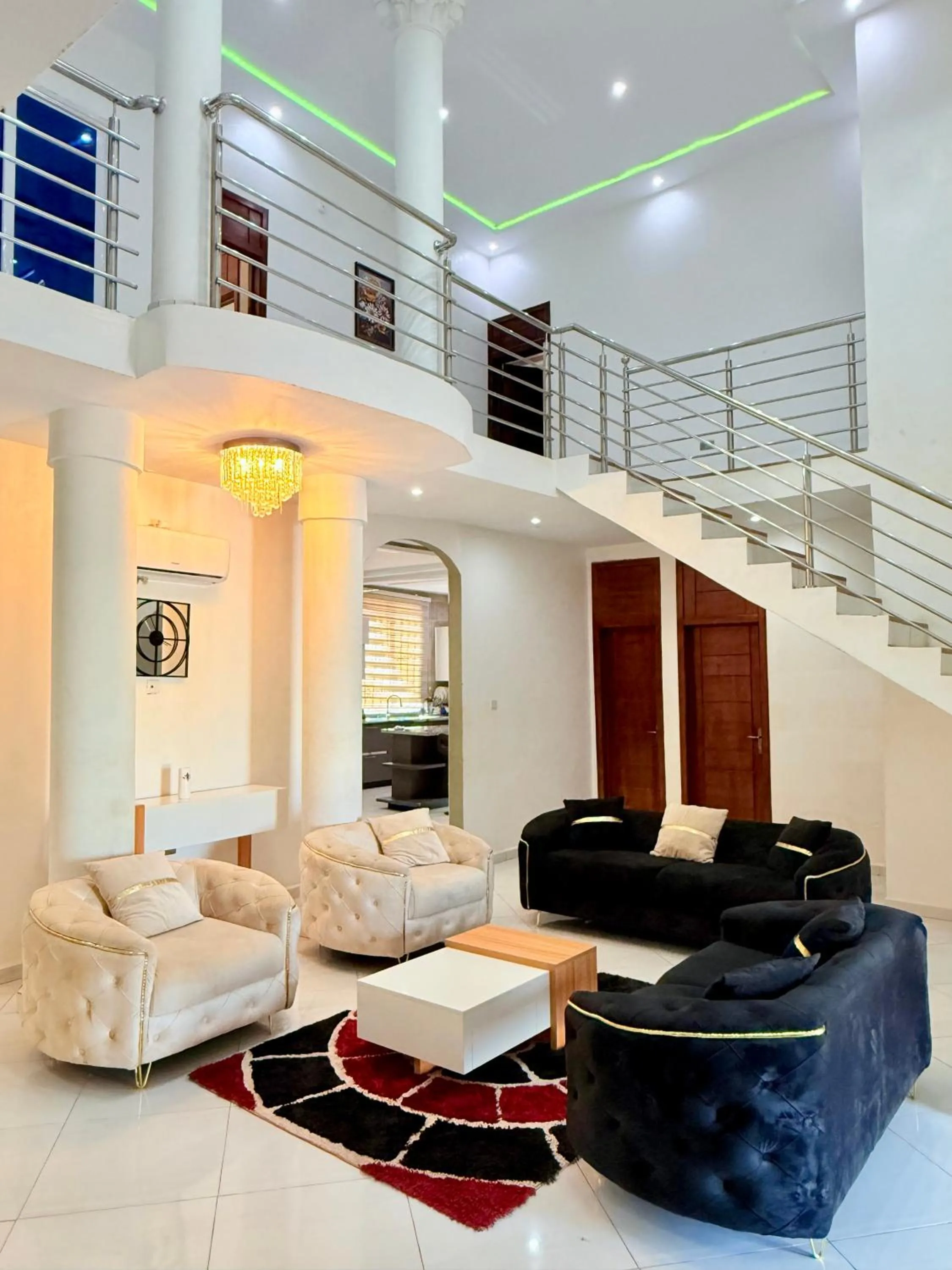 Nanani Luxury Villa