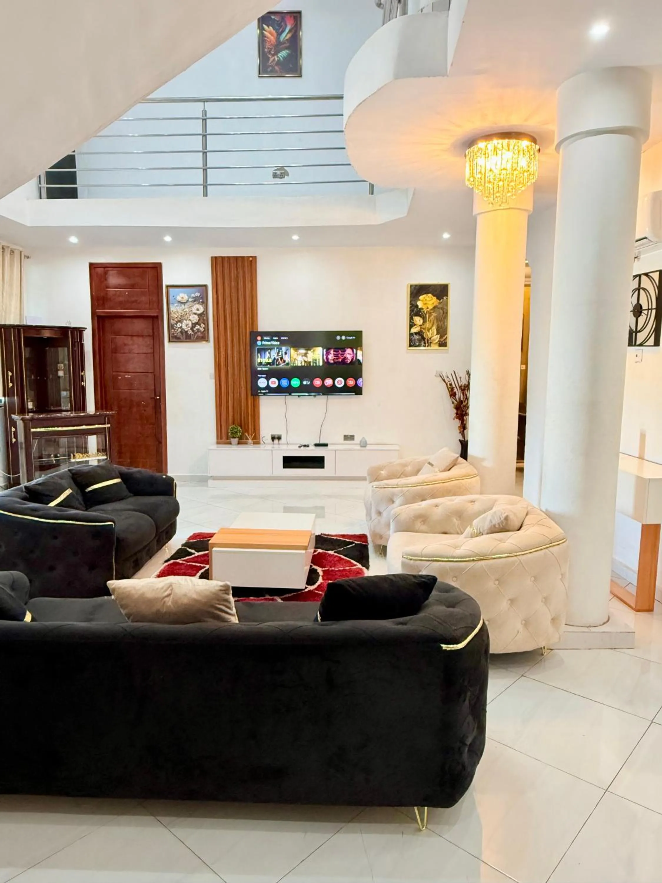 Nanani Luxury Villa