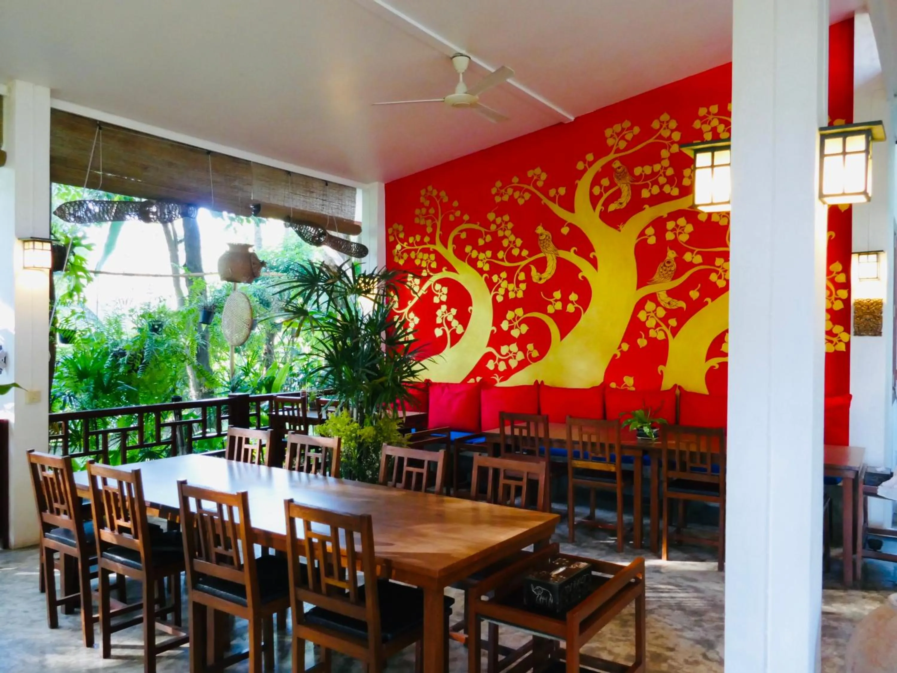 Restaurant/places to eat in Monoceros Resort