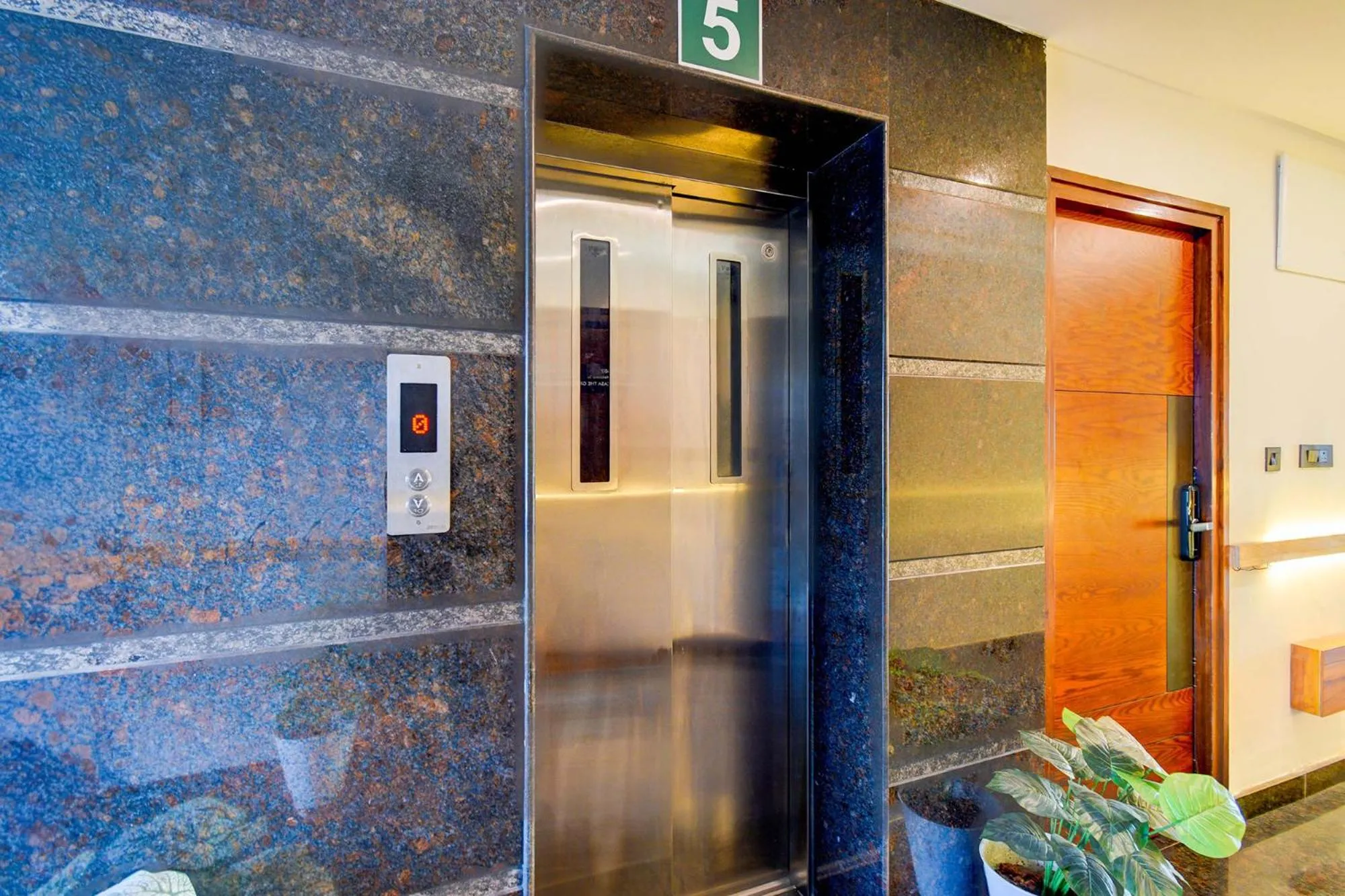 elevator in FabHotel Casa Grand