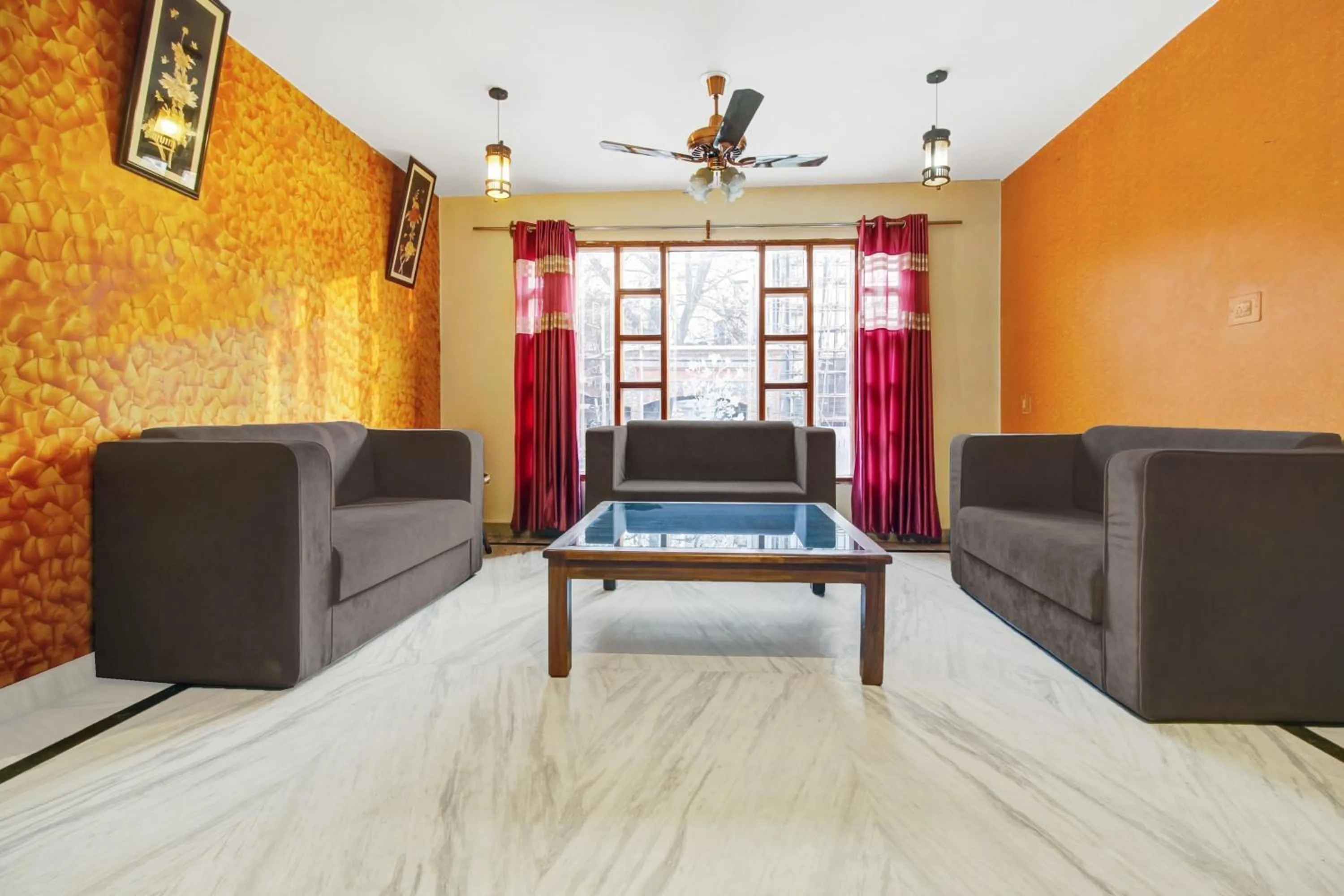 Lobby or reception in Super Townhouse Rajbagh Formerly Hotel Modern