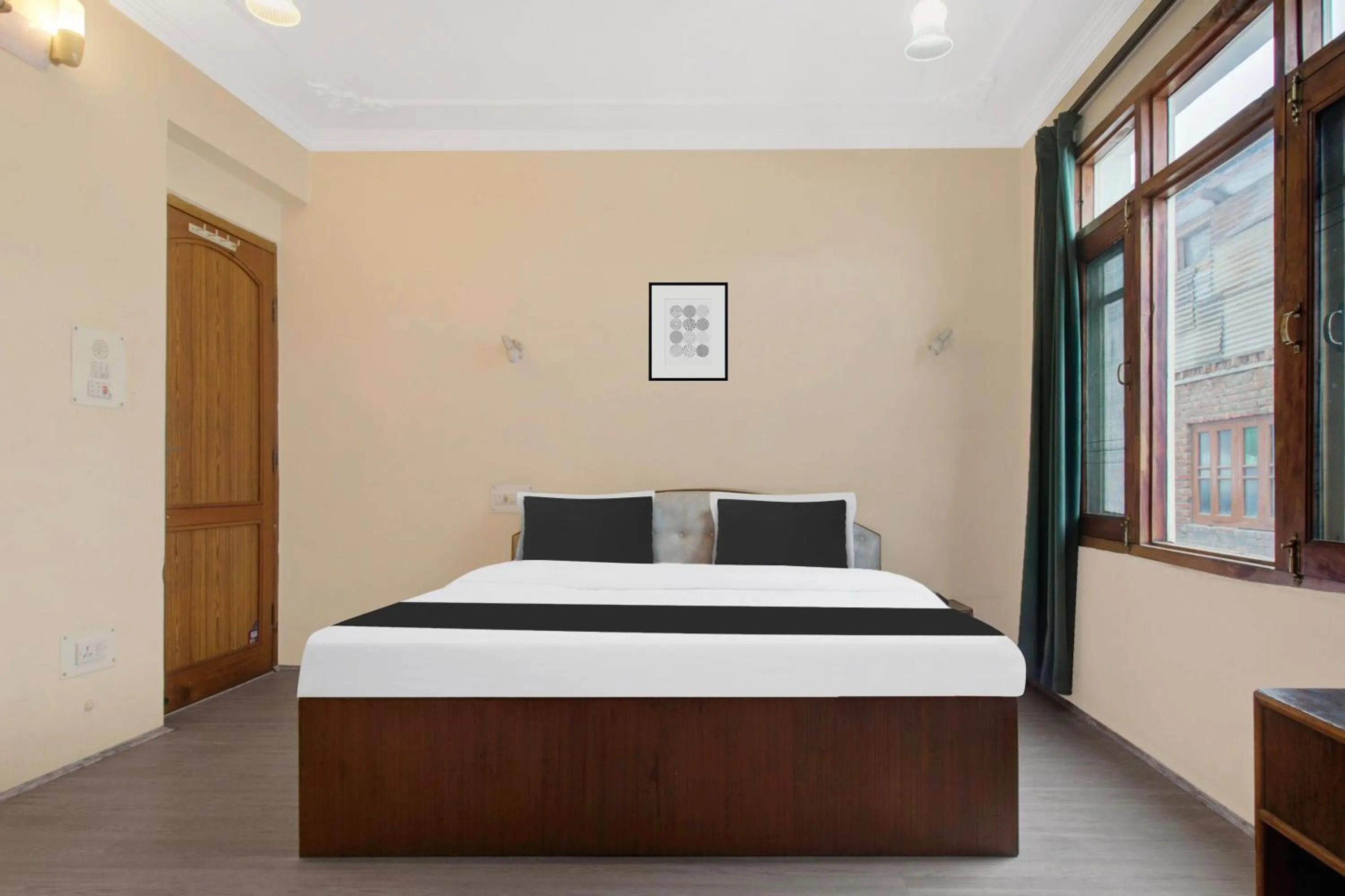 Bedroom, Bed in Super Townhouse Rajbagh Formerly Hotel Modern