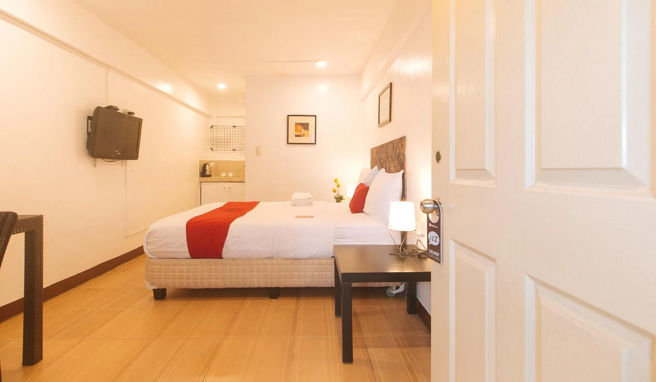 Bed in RedDoorz at City Stay Inns Marilao