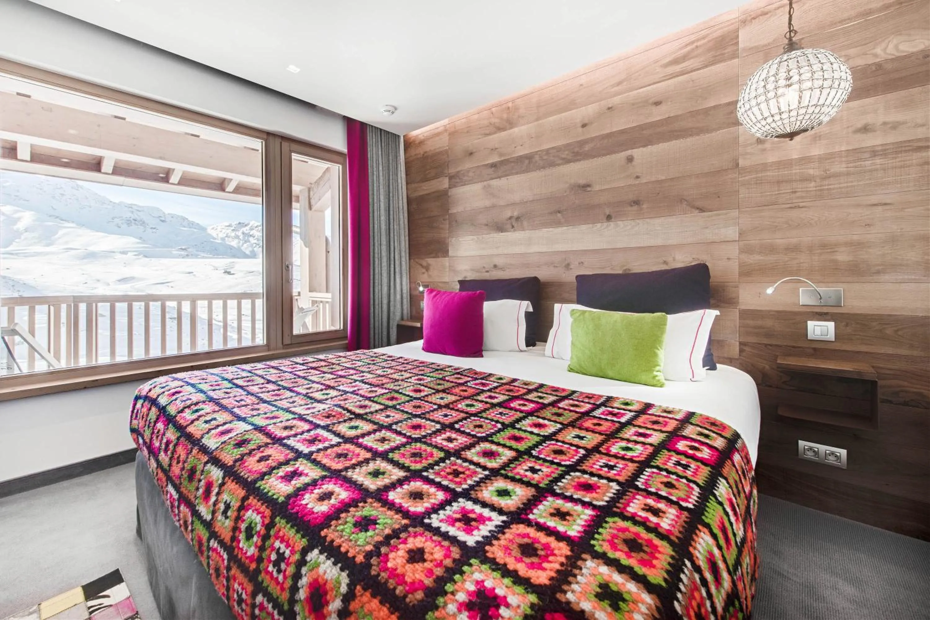 Bed in Hotel Pashmina Le Refuge