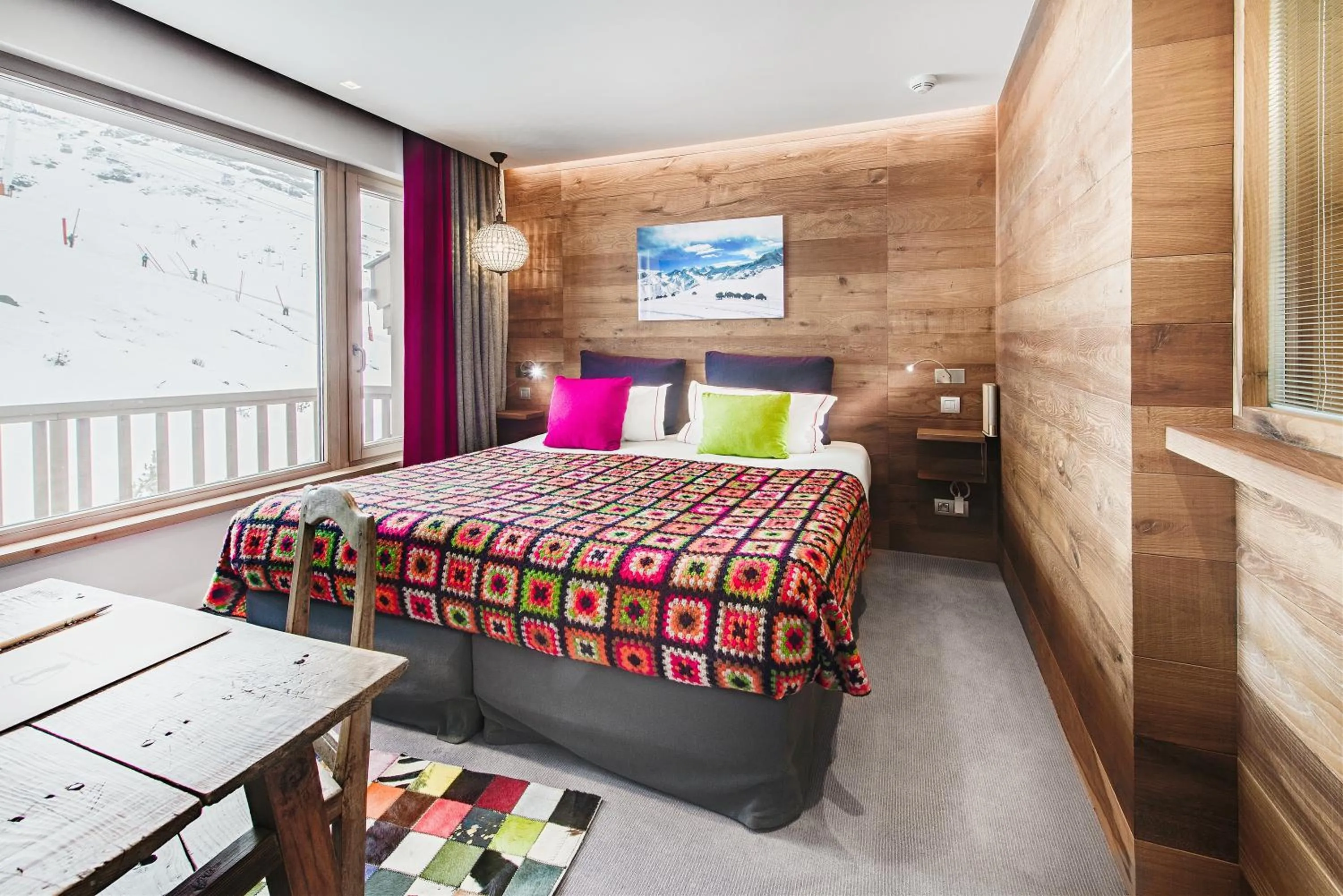 Bed in Hotel Pashmina Le Refuge