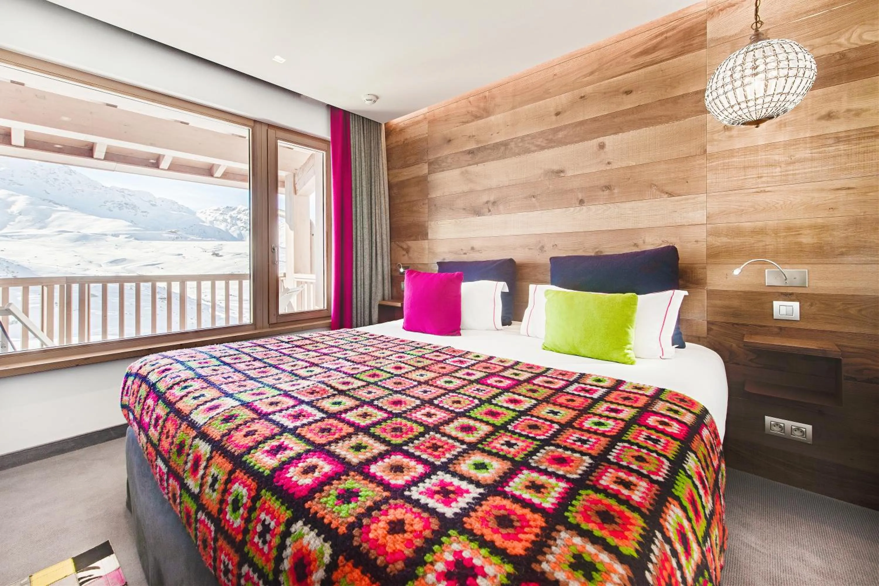 Bed in Hotel Pashmina Le Refuge