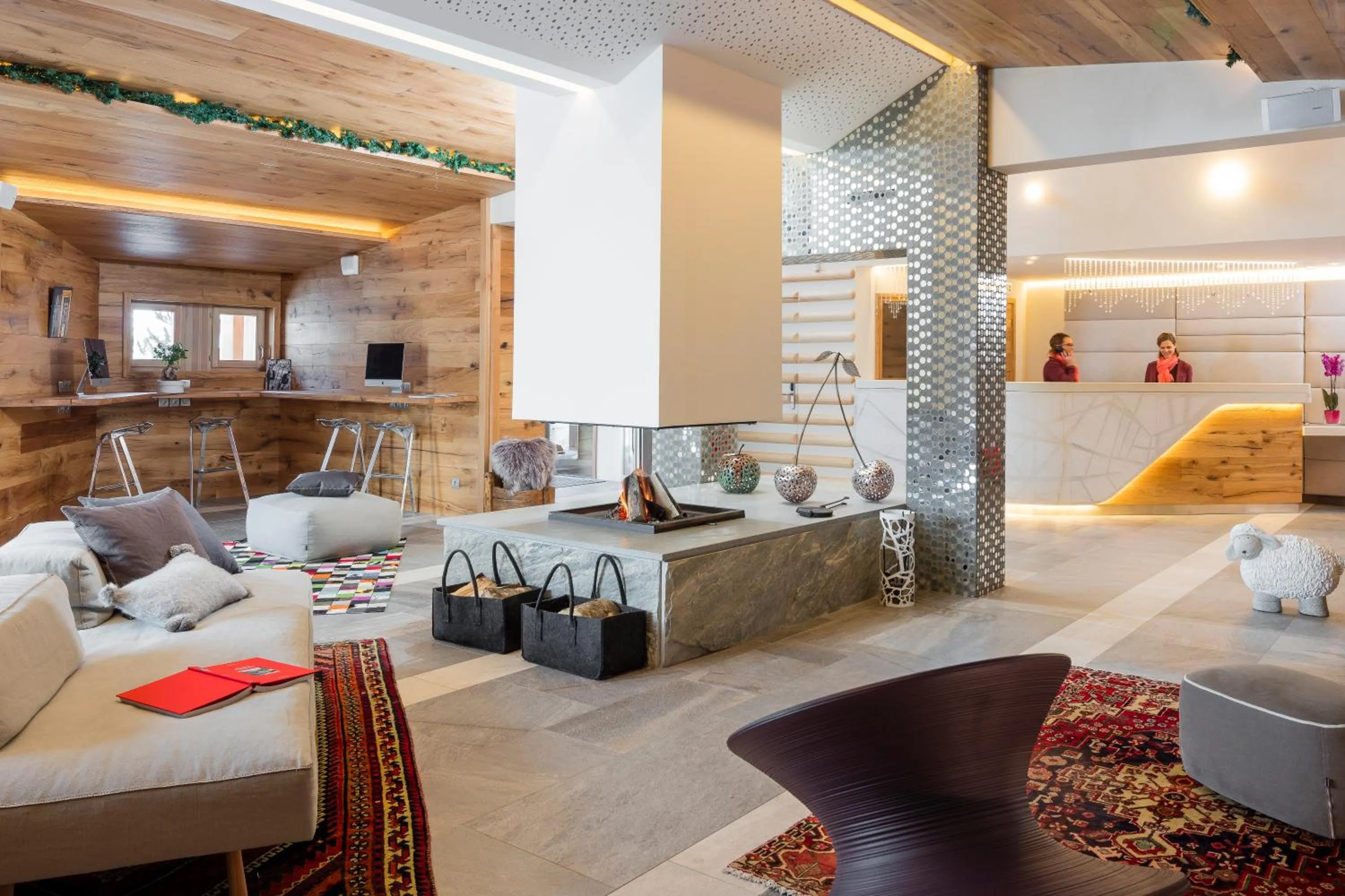 Lobby or reception in Hotel Pashmina Le Refuge