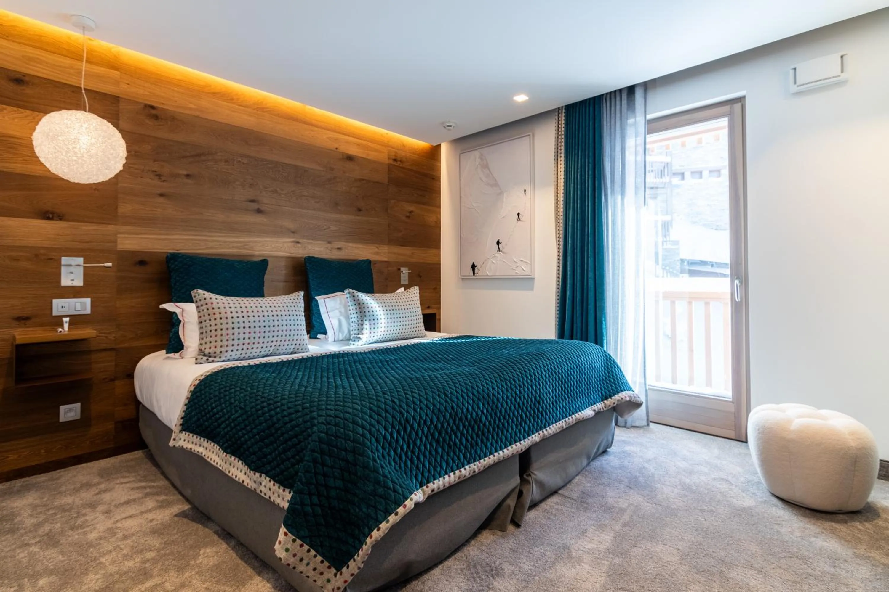 Bed in Hotel Pashmina Le Refuge