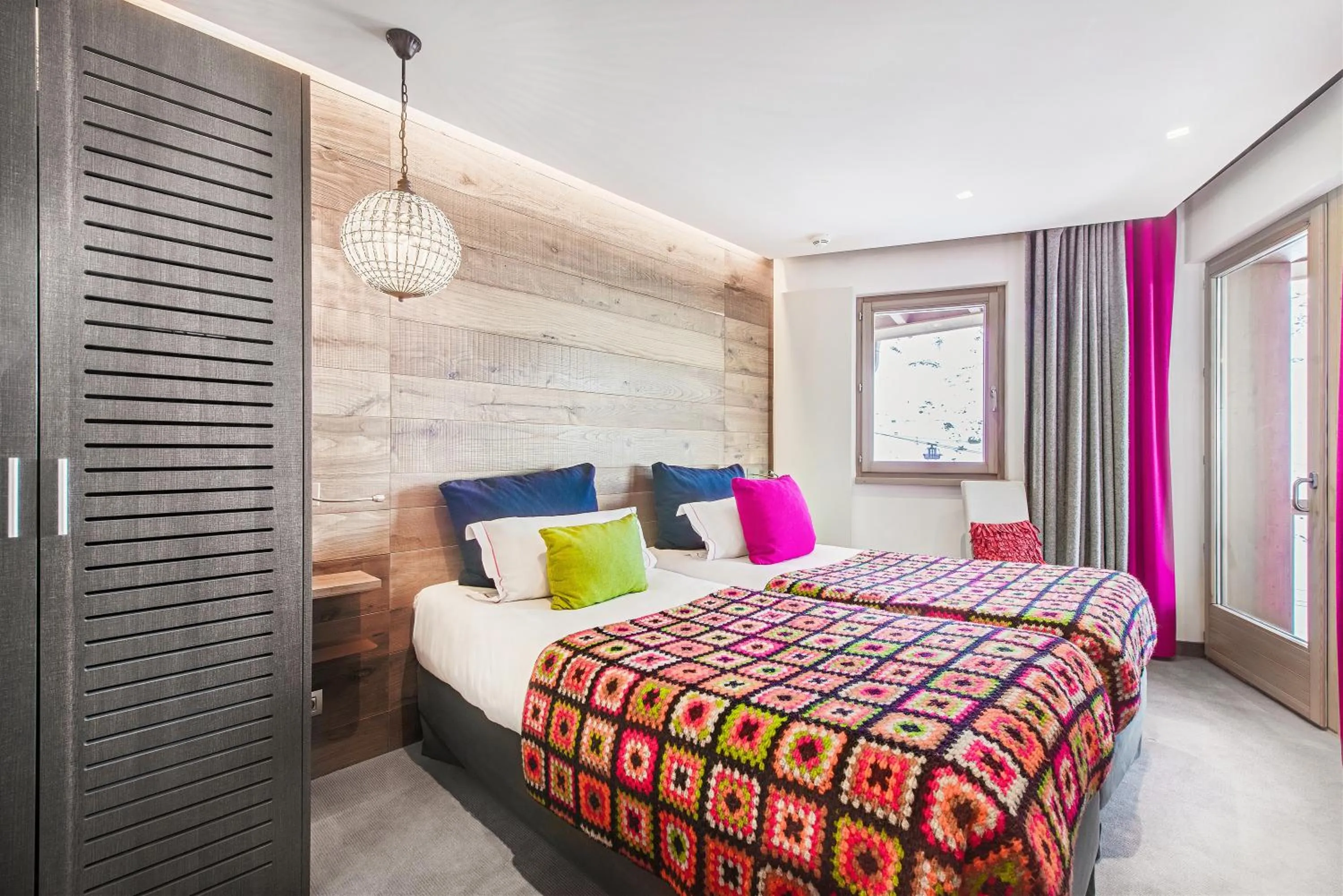 Bed in Hotel Pashmina Le Refuge