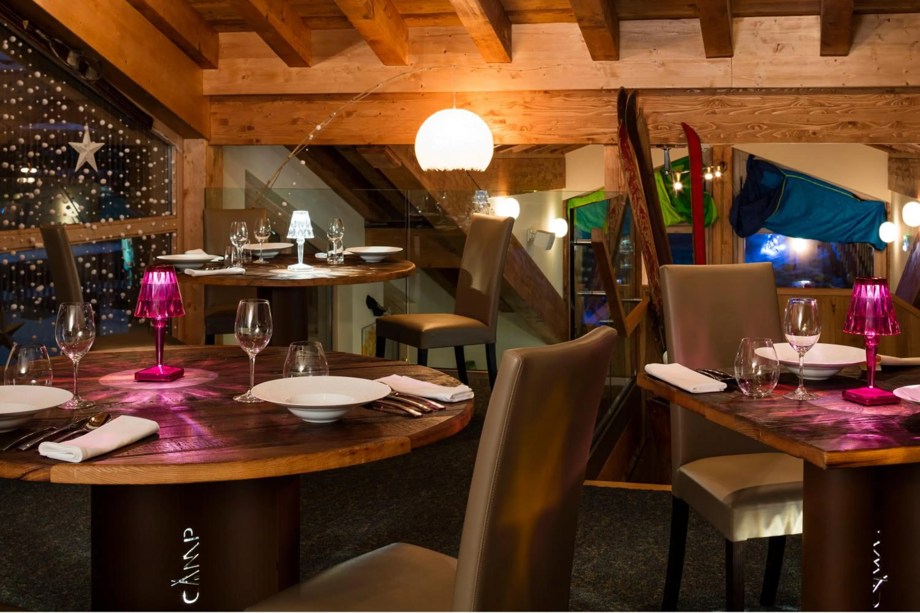 Restaurant/places to eat in Hotel Pashmina Le Refuge