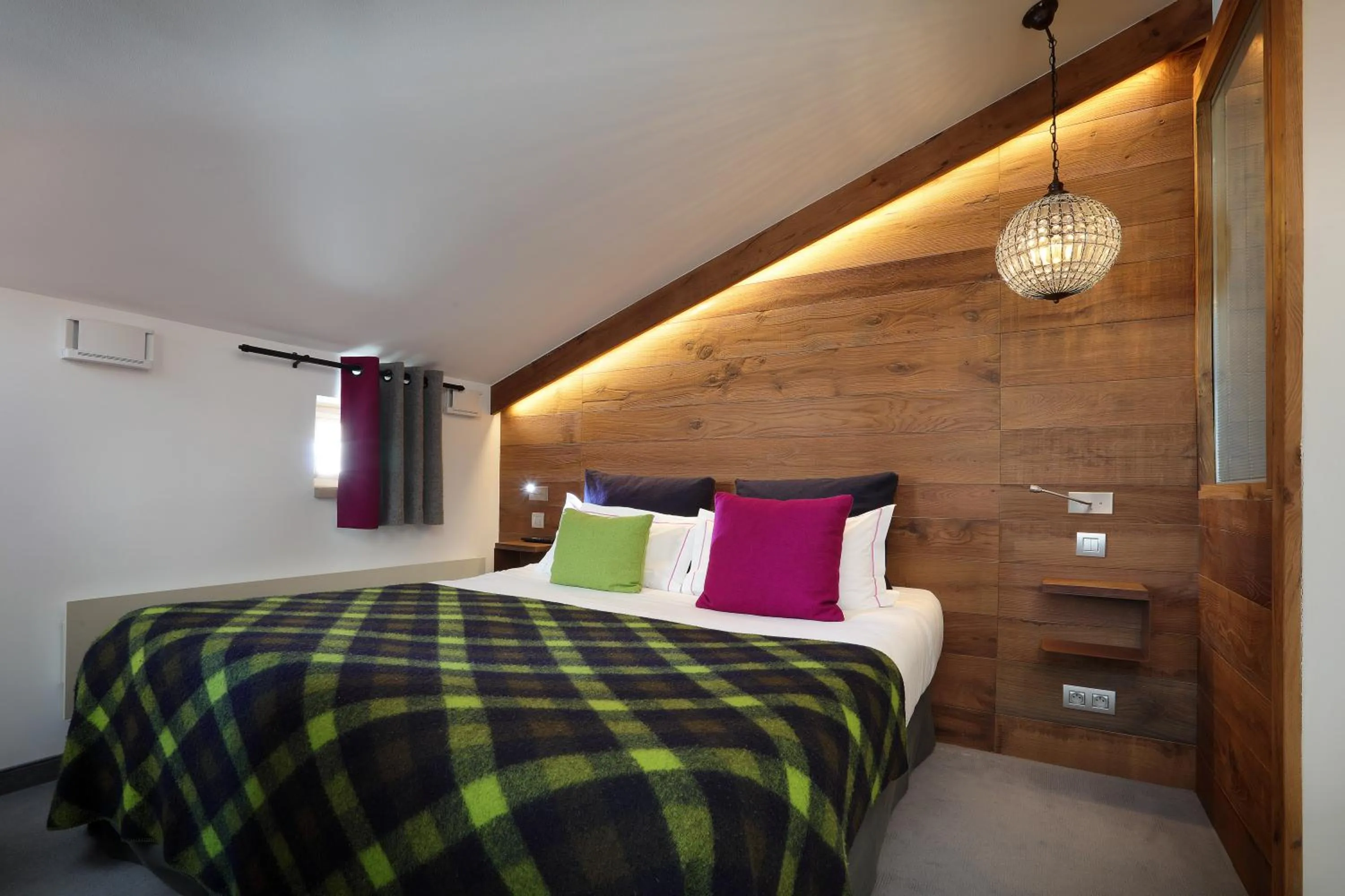 Bed in Hotel Pashmina Le Refuge