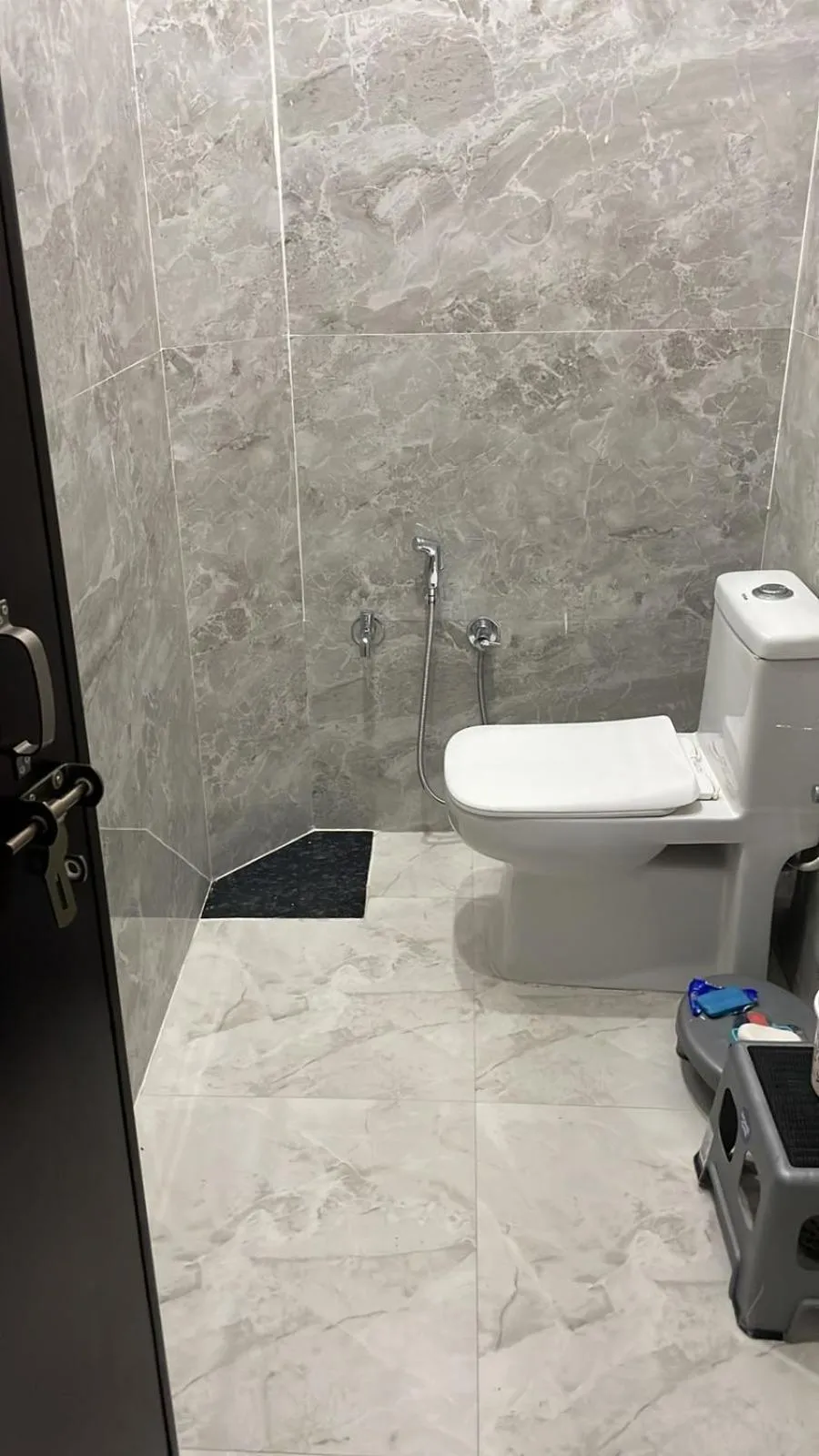 Toilet in Kashi Ganga Guest House