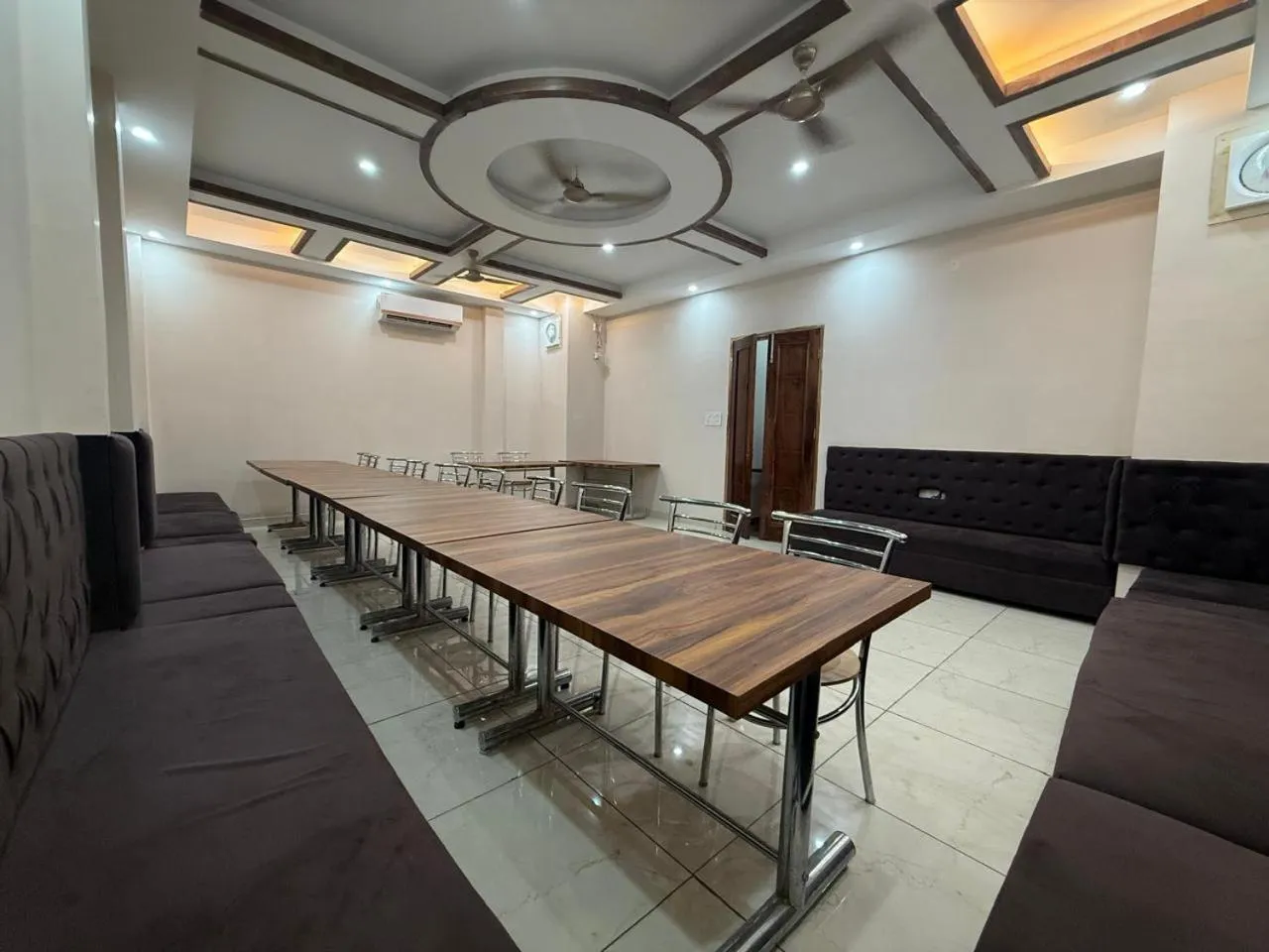 Seating area in Hotel kartik