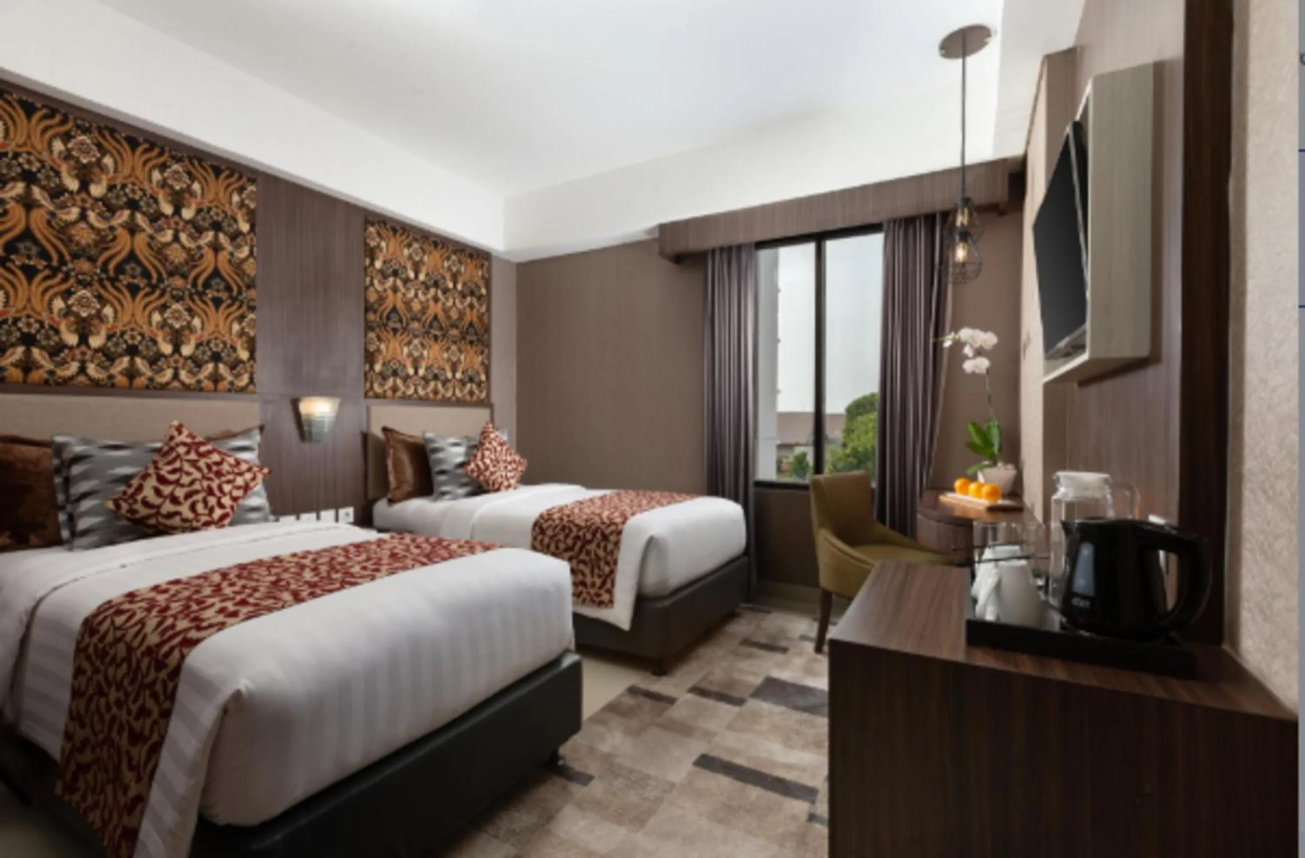 Bedroom, Bed in The Alana Hotel & Conference Center Malioboro Yogyakarta by ASTON