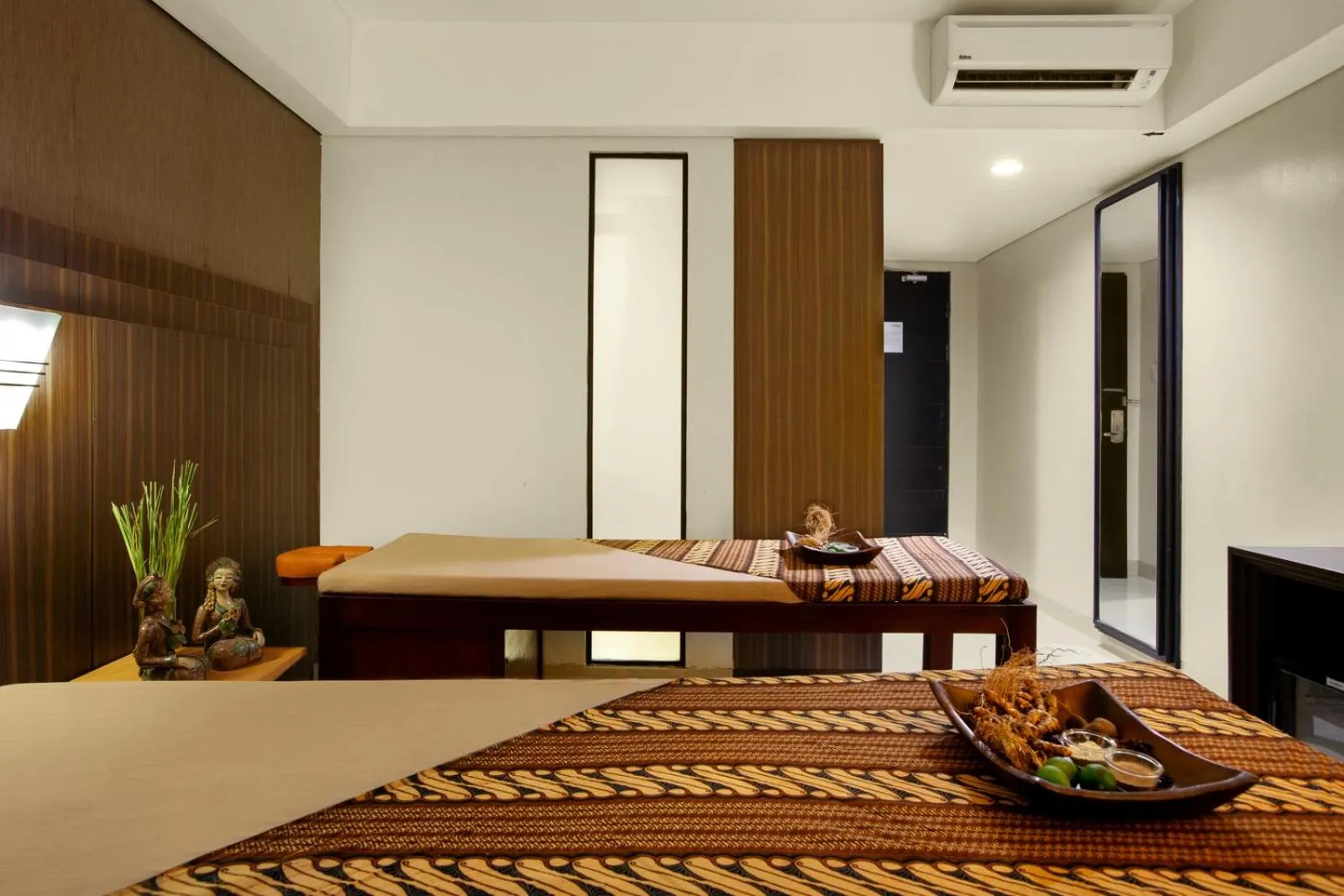 Spa and wellness centre/facilities in The Alana Hotel & Conference Center Malioboro Yogyakarta by ASTON