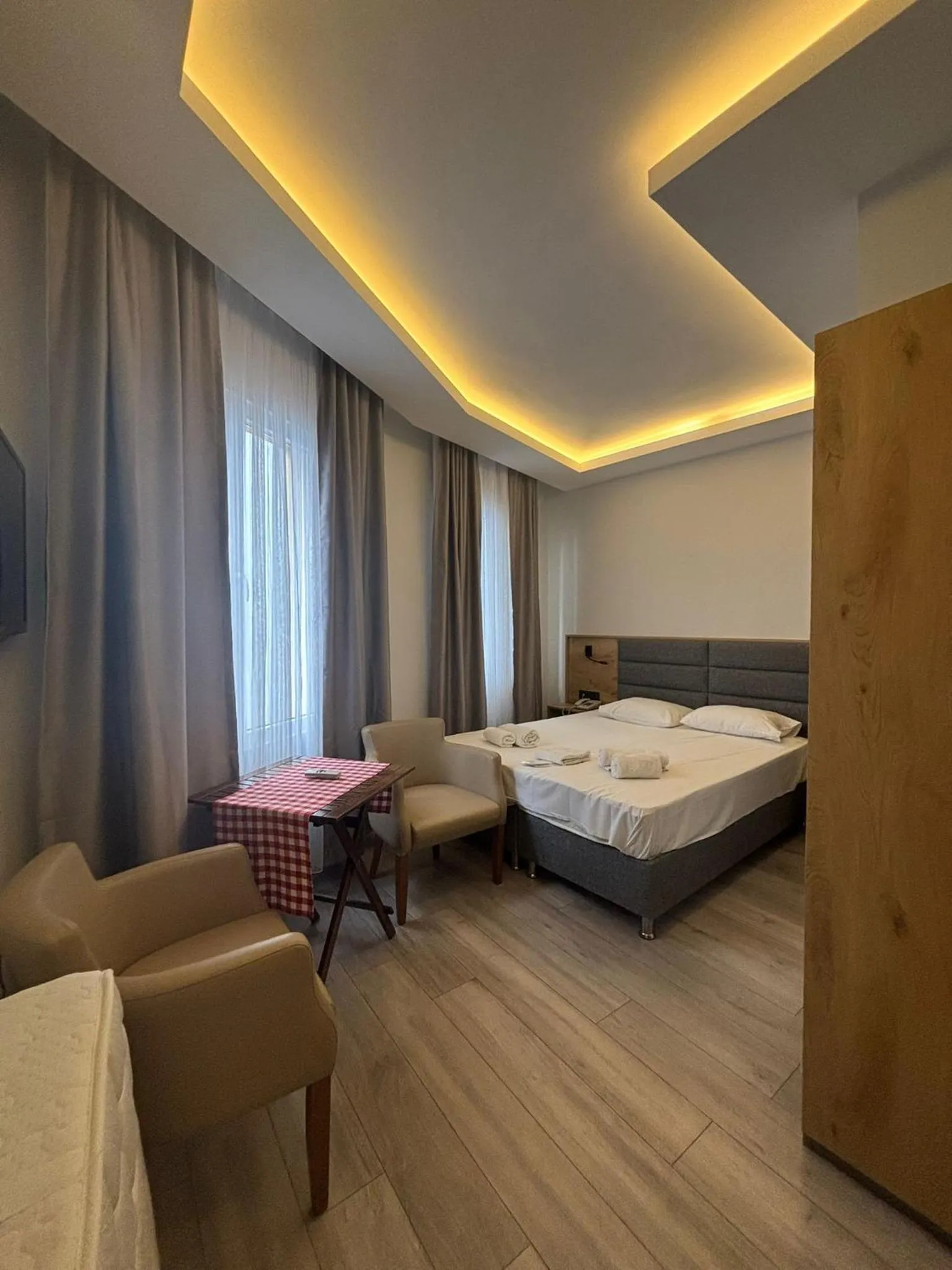 Bed in Büyükada Marine House Hotel