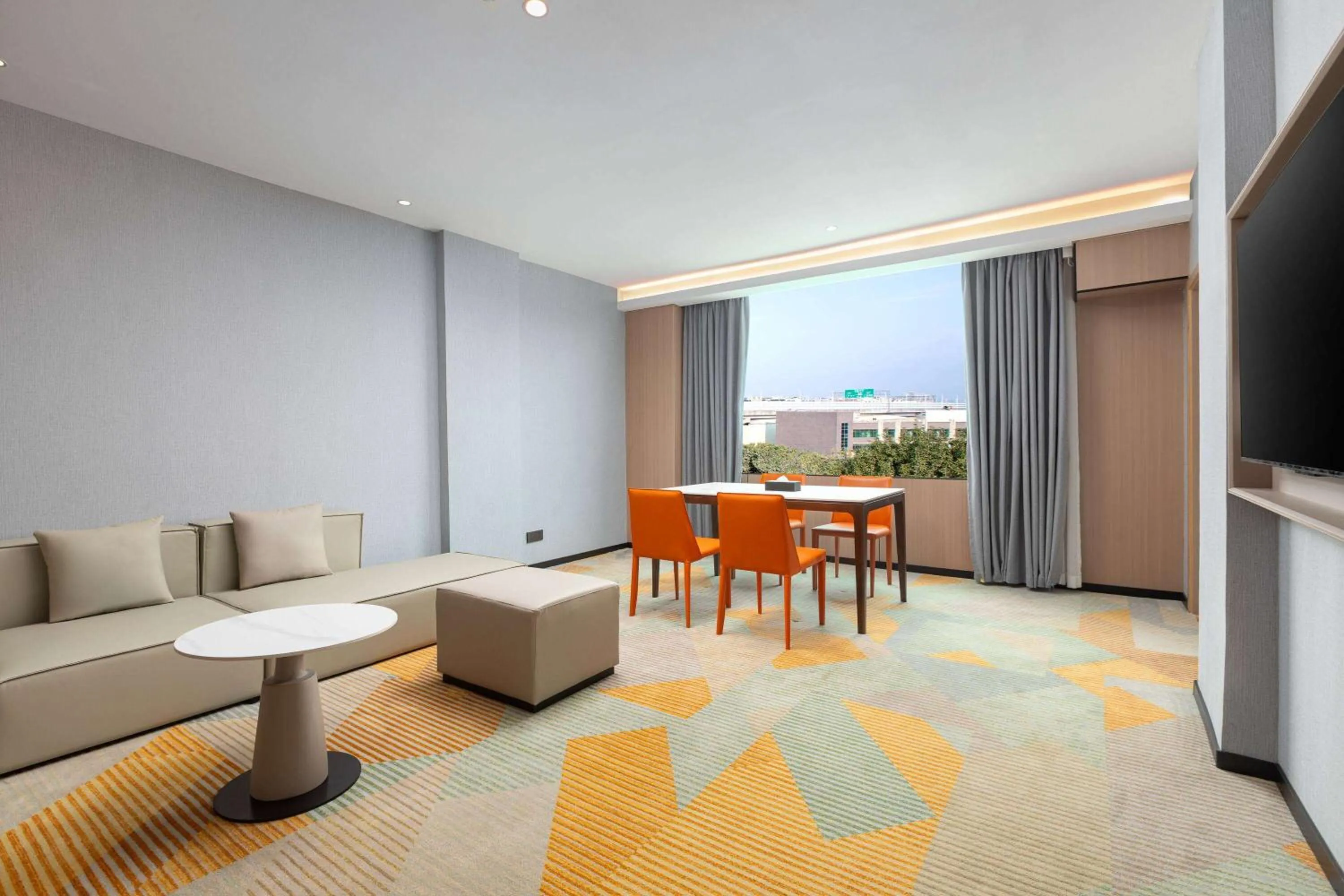 Photo of the whole room in Hawthorn by Wyndham Guangzhou Baiyun Airport