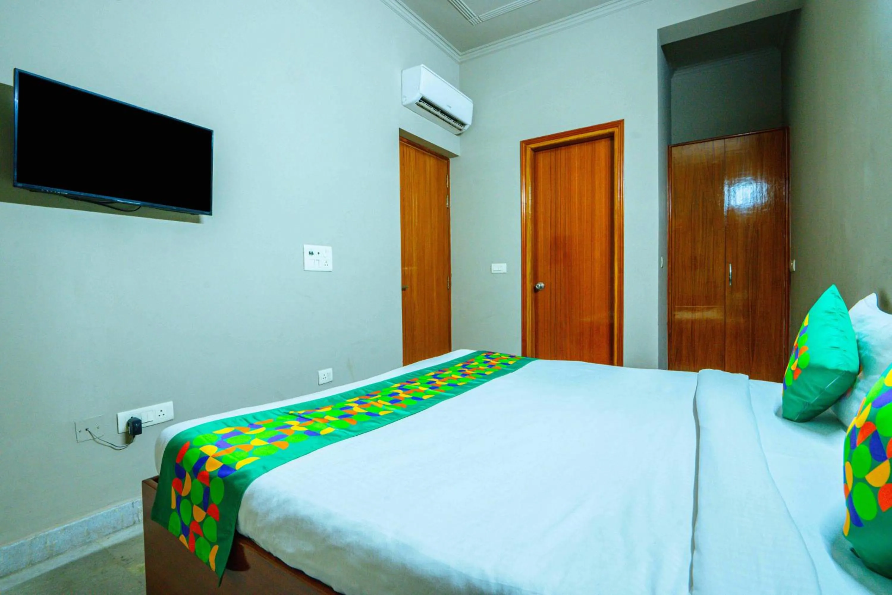 Bedroom, Bed in Treebo Royal City