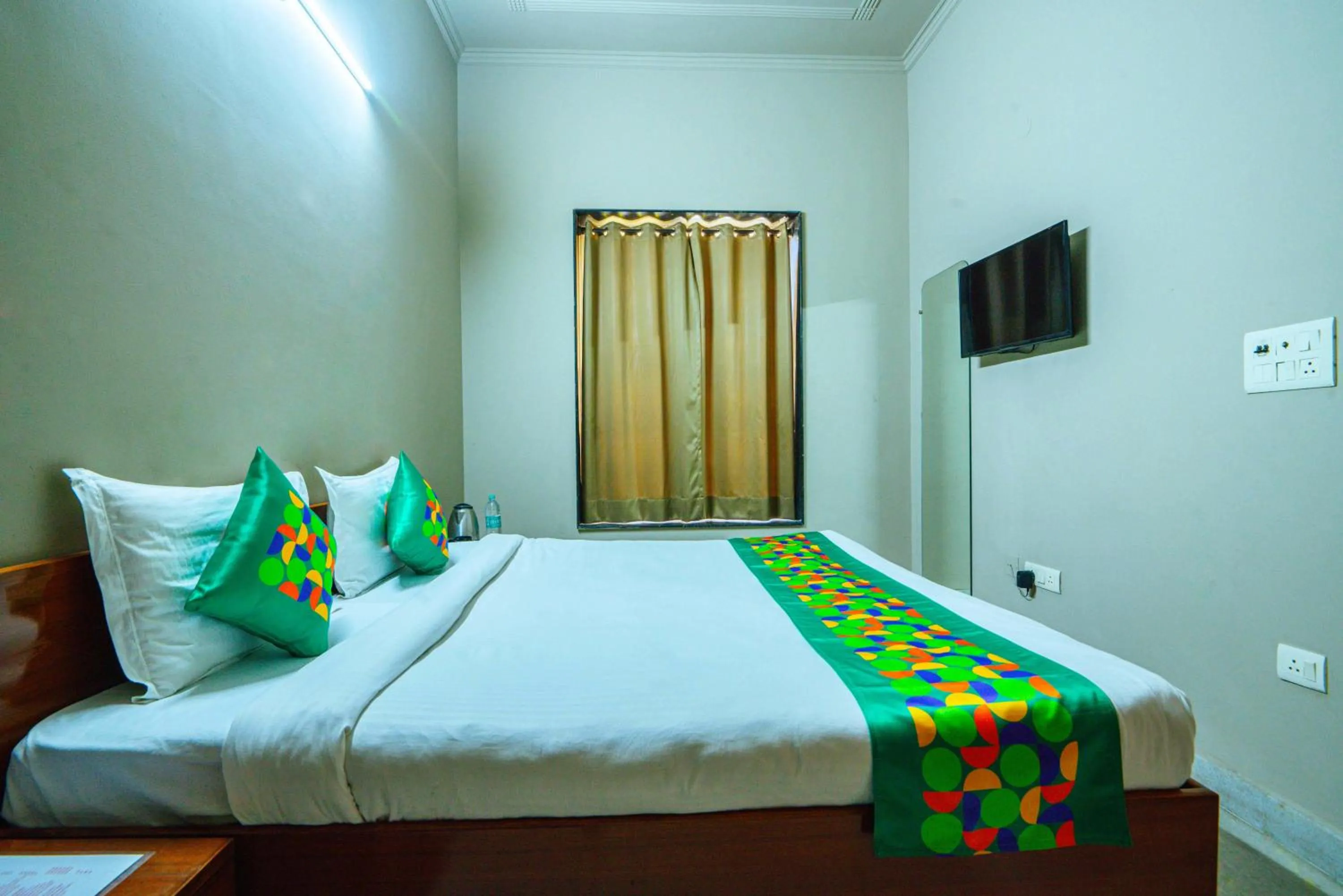 Bedroom, Bed in Treebo Royal City