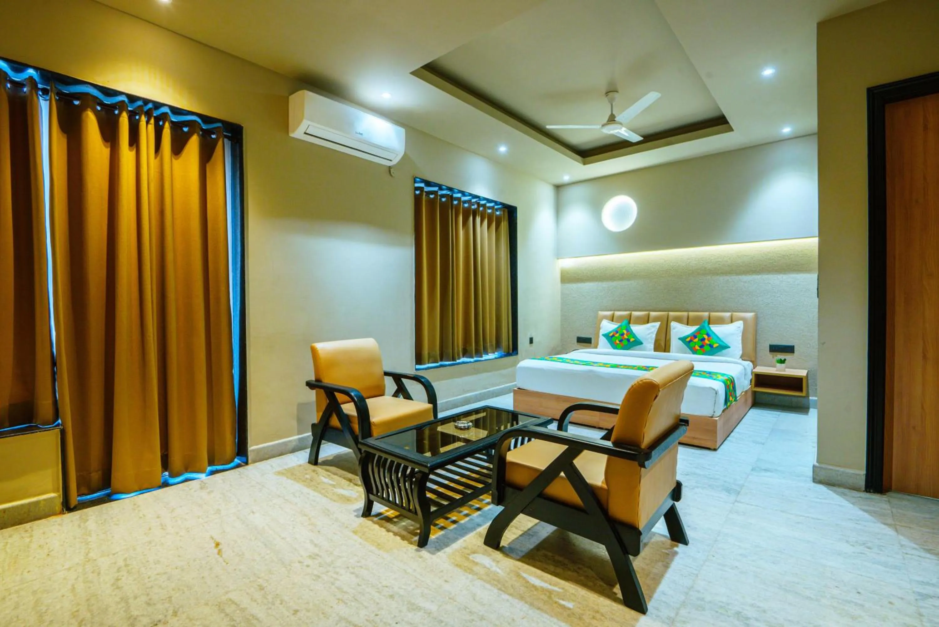 Bedroom in Treebo Royal City