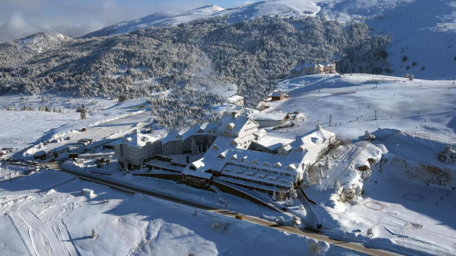 Property building in Ağaoğlu My Mountain