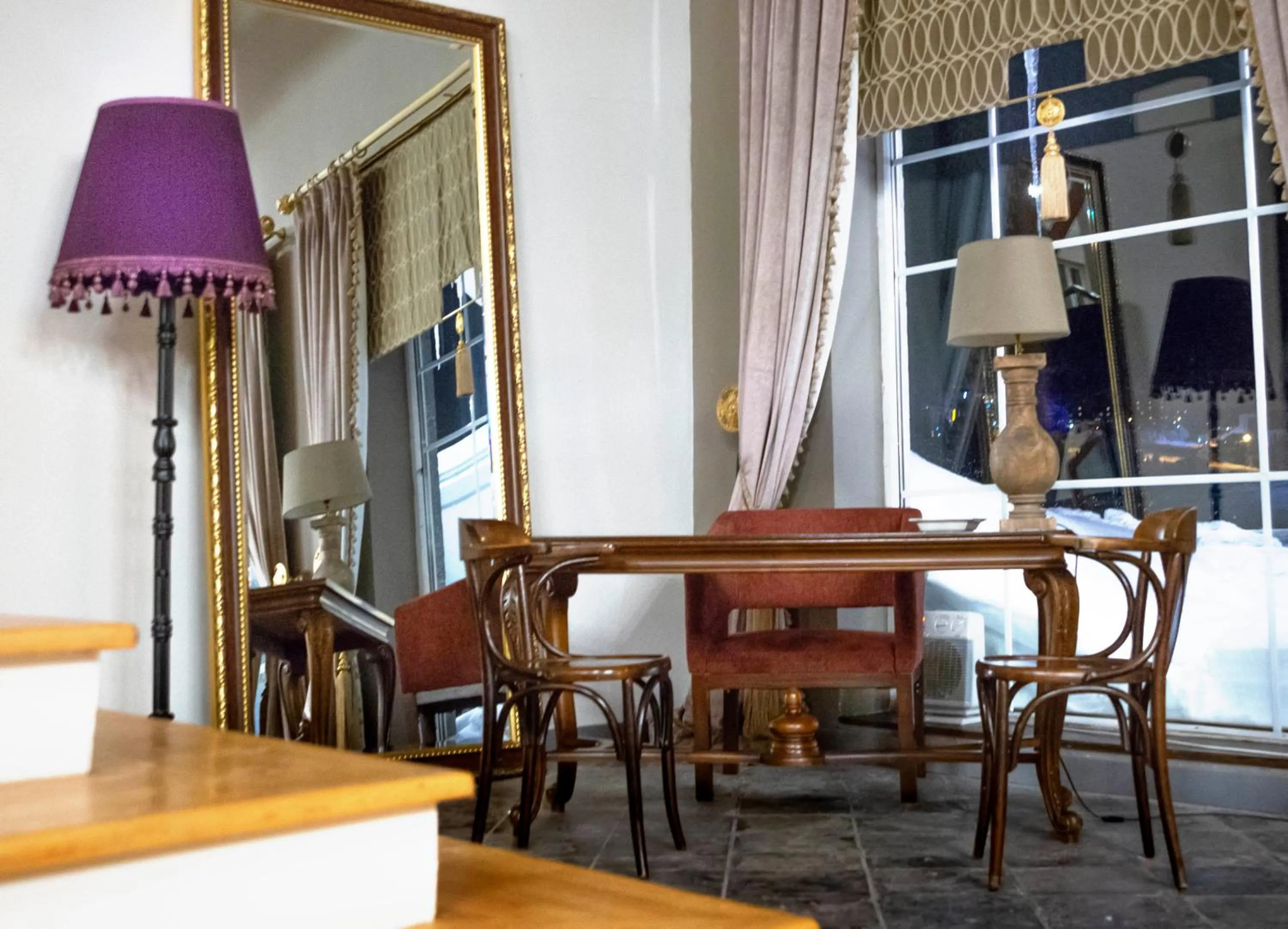 Seating area in Ağaoğlu My Mountain