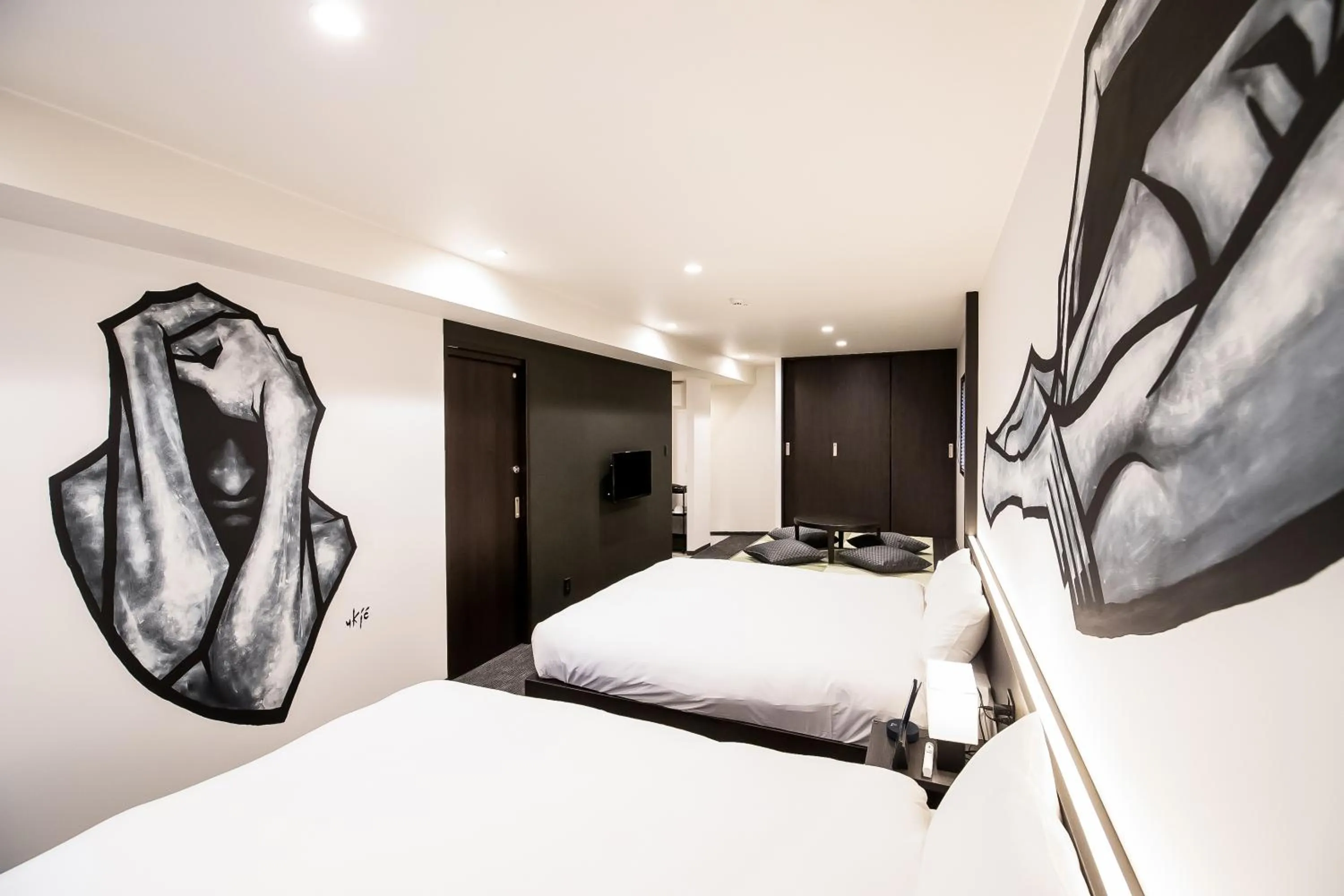 Bed in Randor Residence Kyoto Nijo Castle