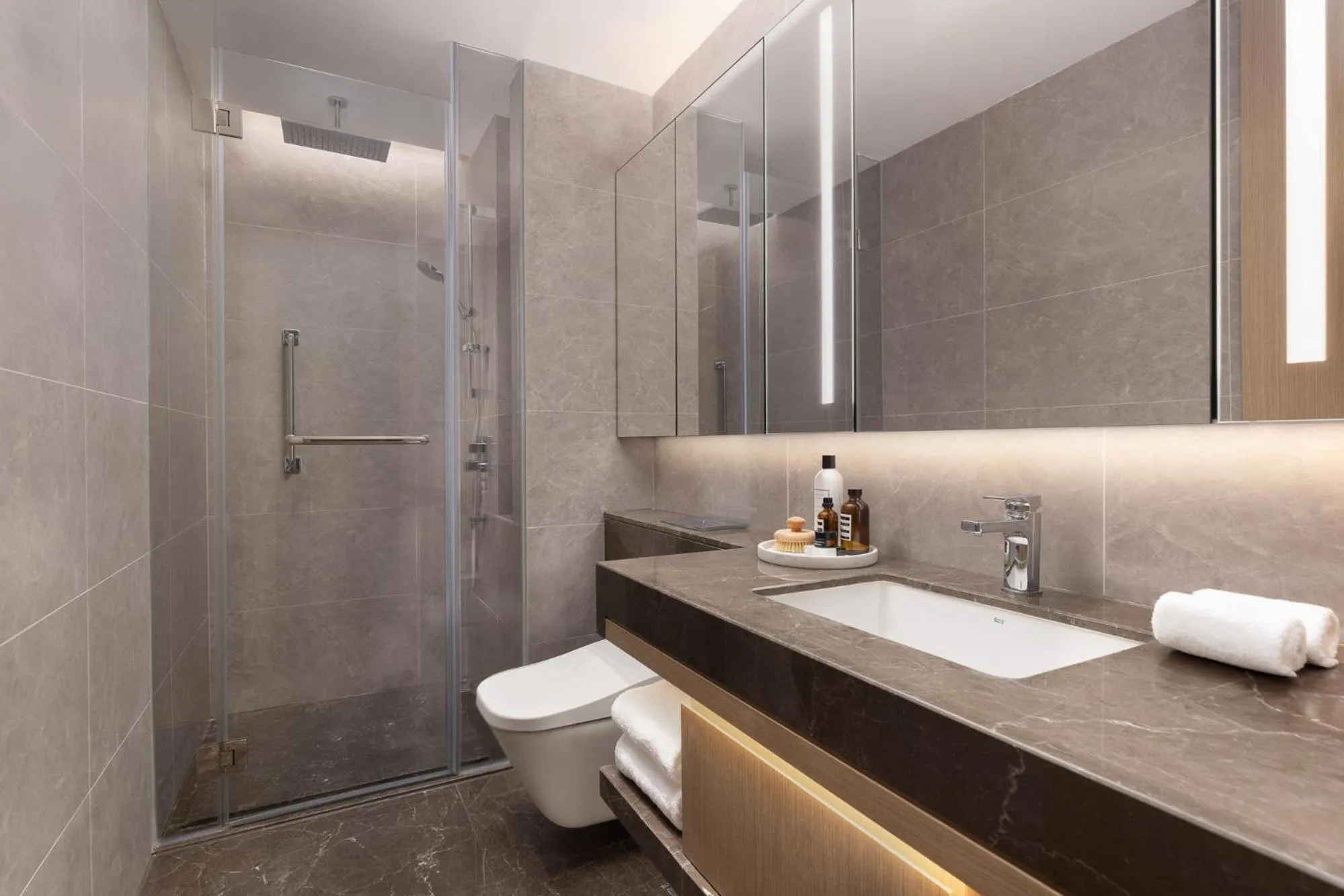 Shower in Somerset Wanxia Shenzhen