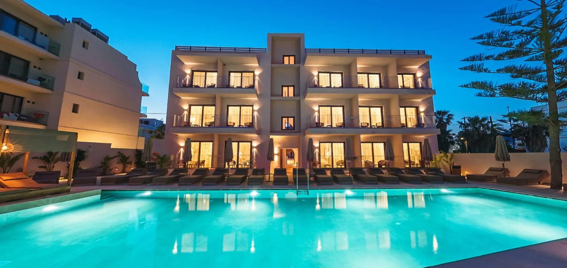 Swimming pool in Cabana Blu Lifestyle Boutique Hotel & Suites