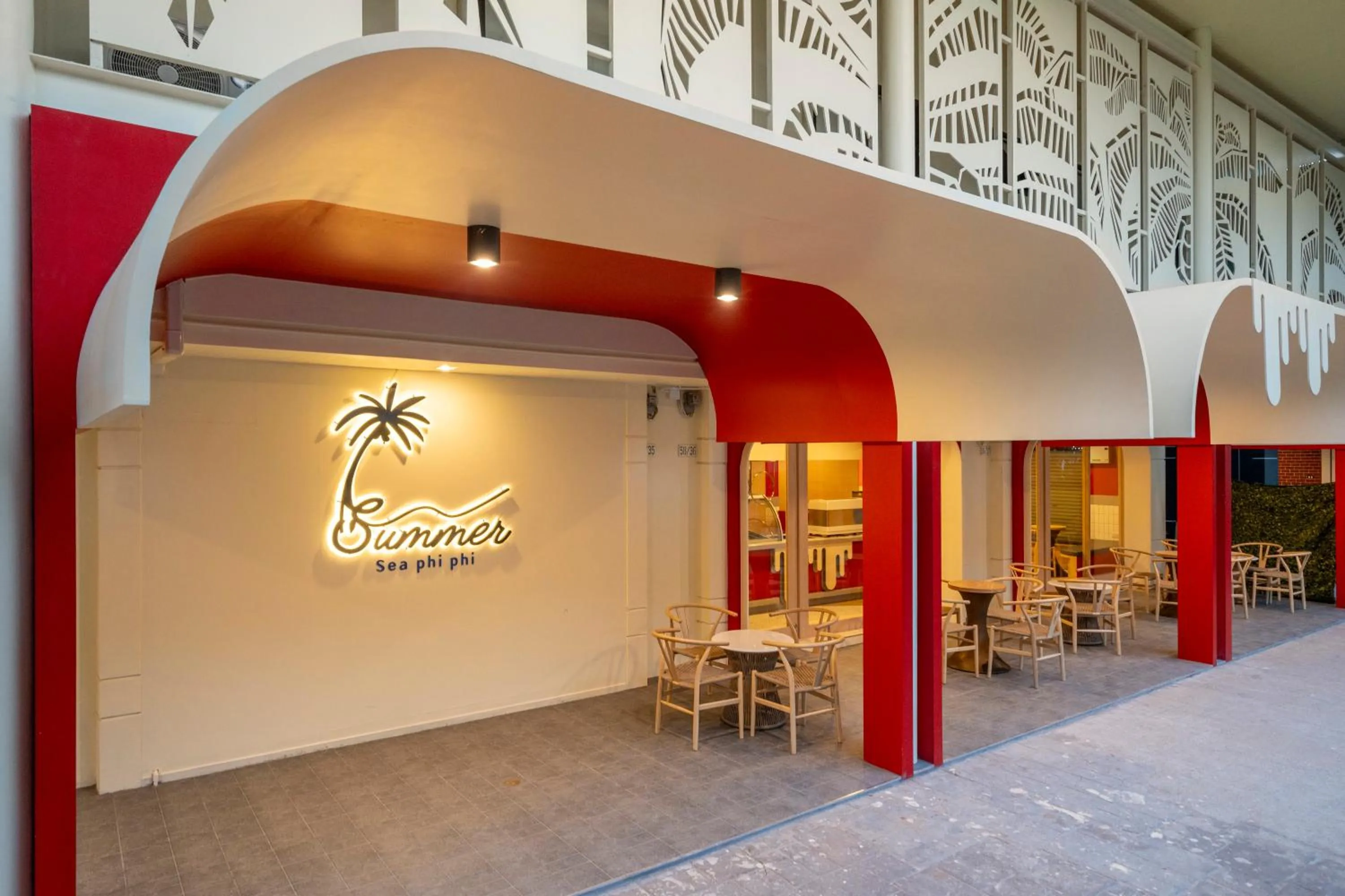 Restaurant/places to eat in Summer Sea Phi Phi Island