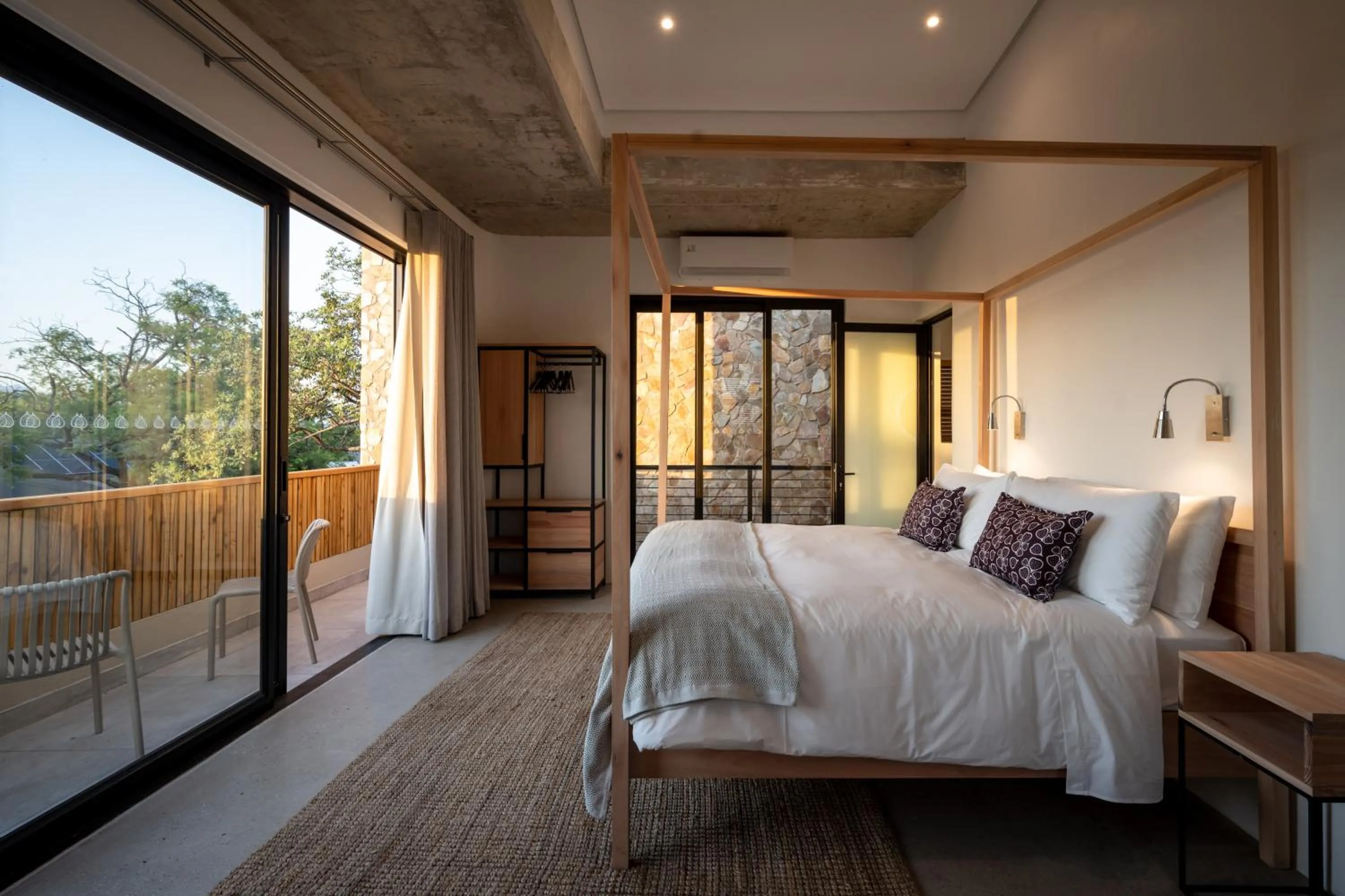 Photo of the whole room, Bed in Khiwane Boutique Hotel