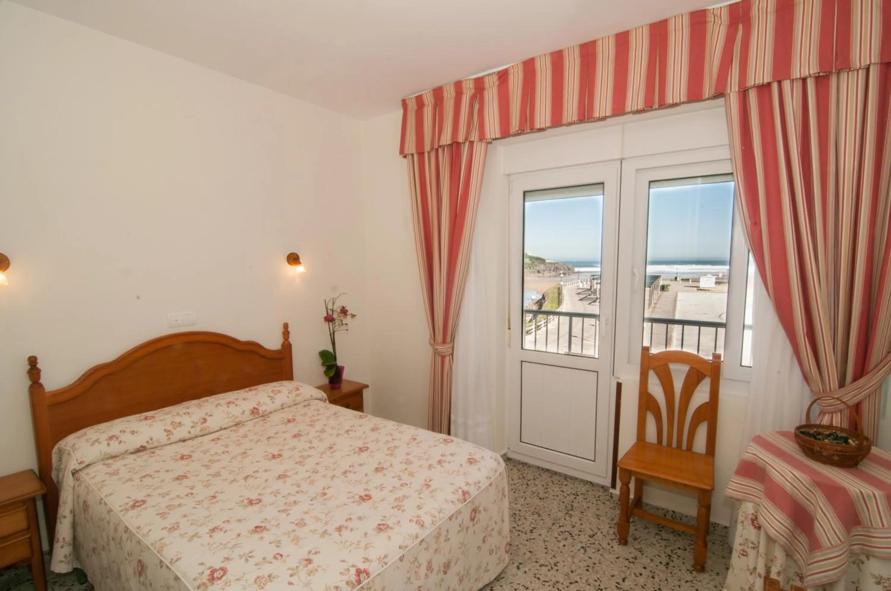 Bedroom in Hotel Costa de Ajo