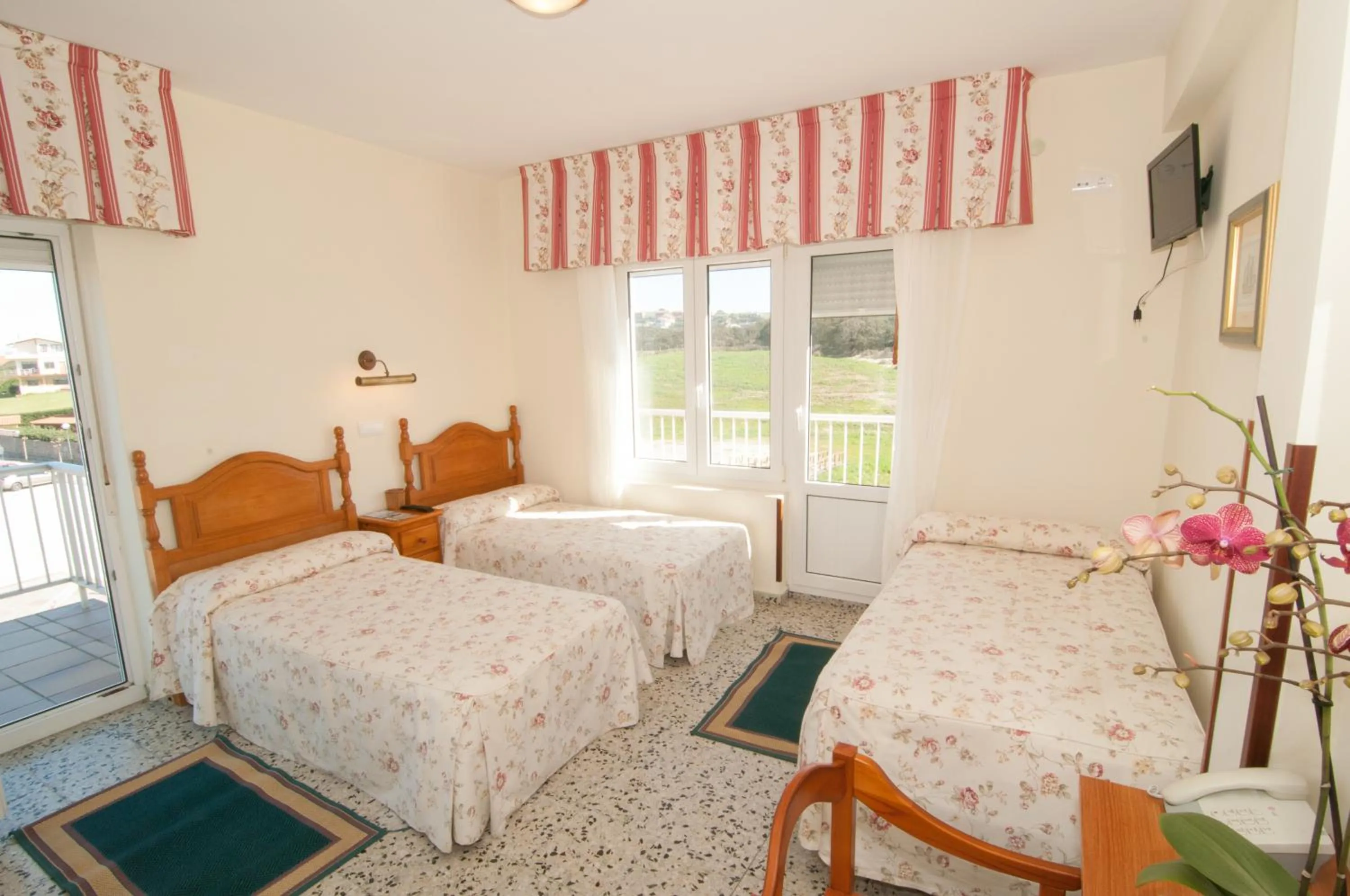 Bedroom in Hotel Costa de Ajo