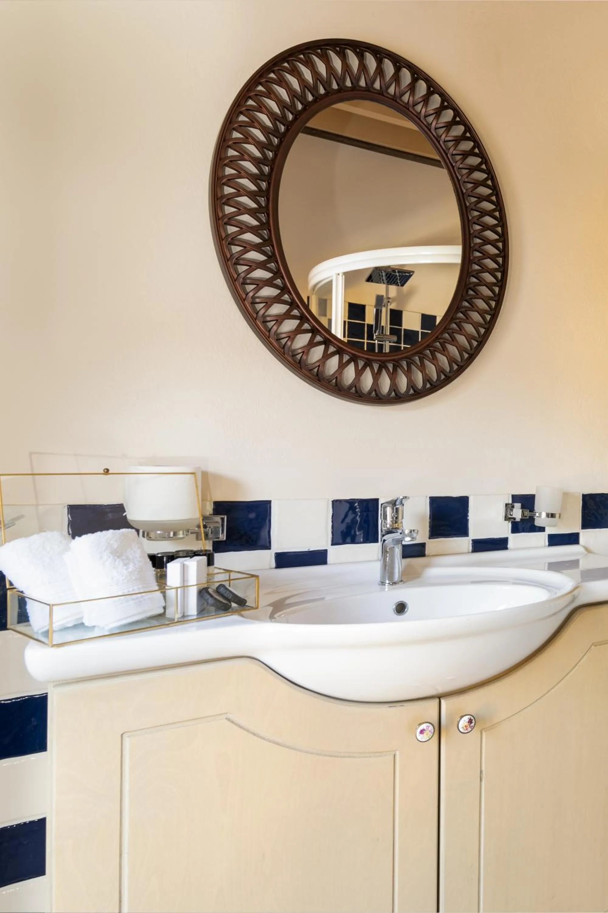 Bathroom in April Medieval Hotel