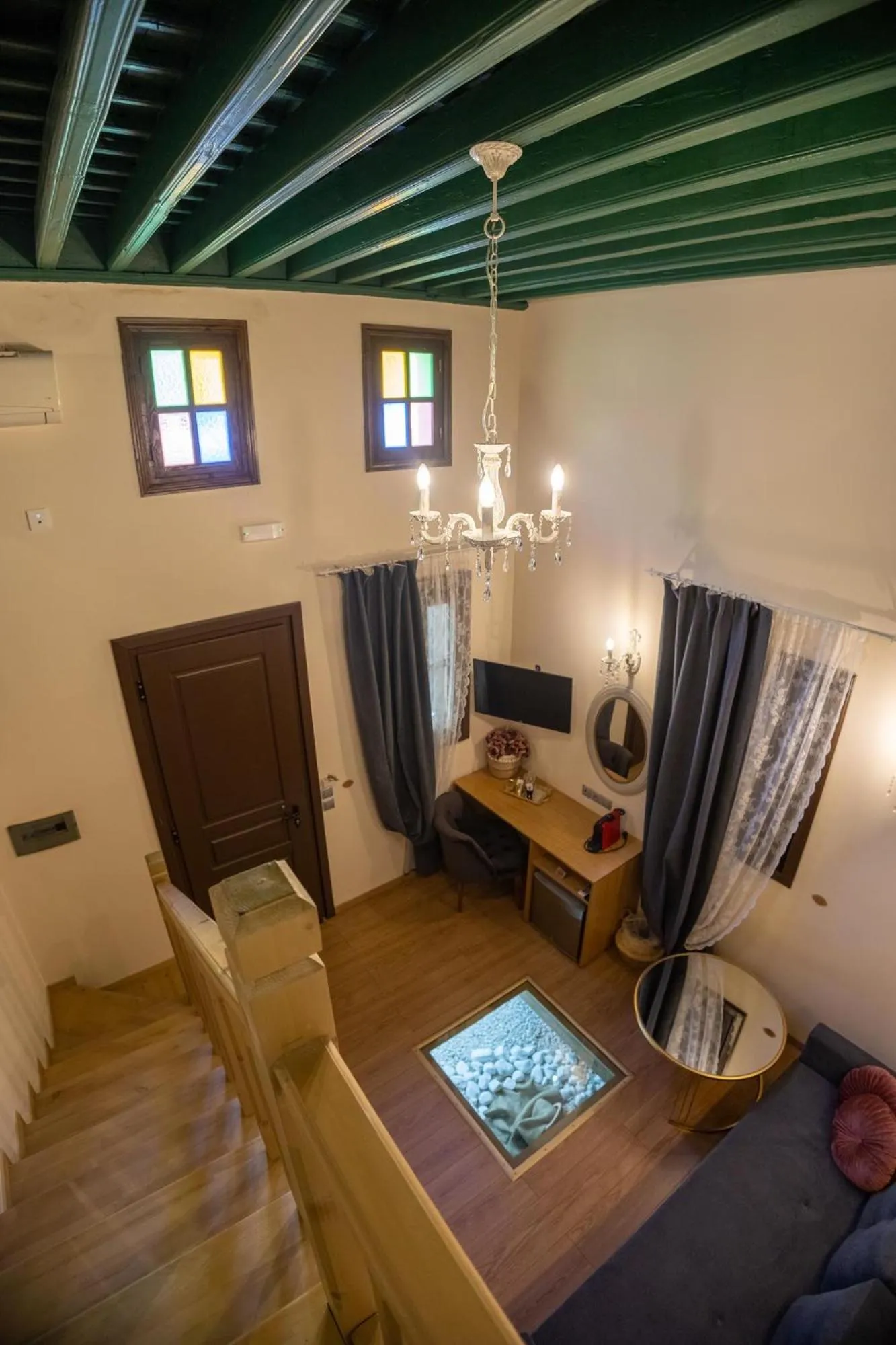 TV and multimedia in April Medieval Hotel