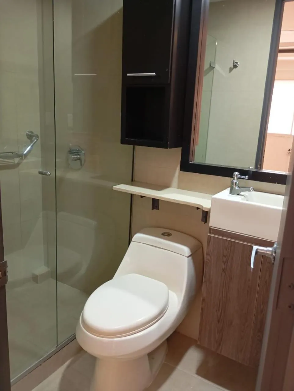 Shower in Hotel Med 33