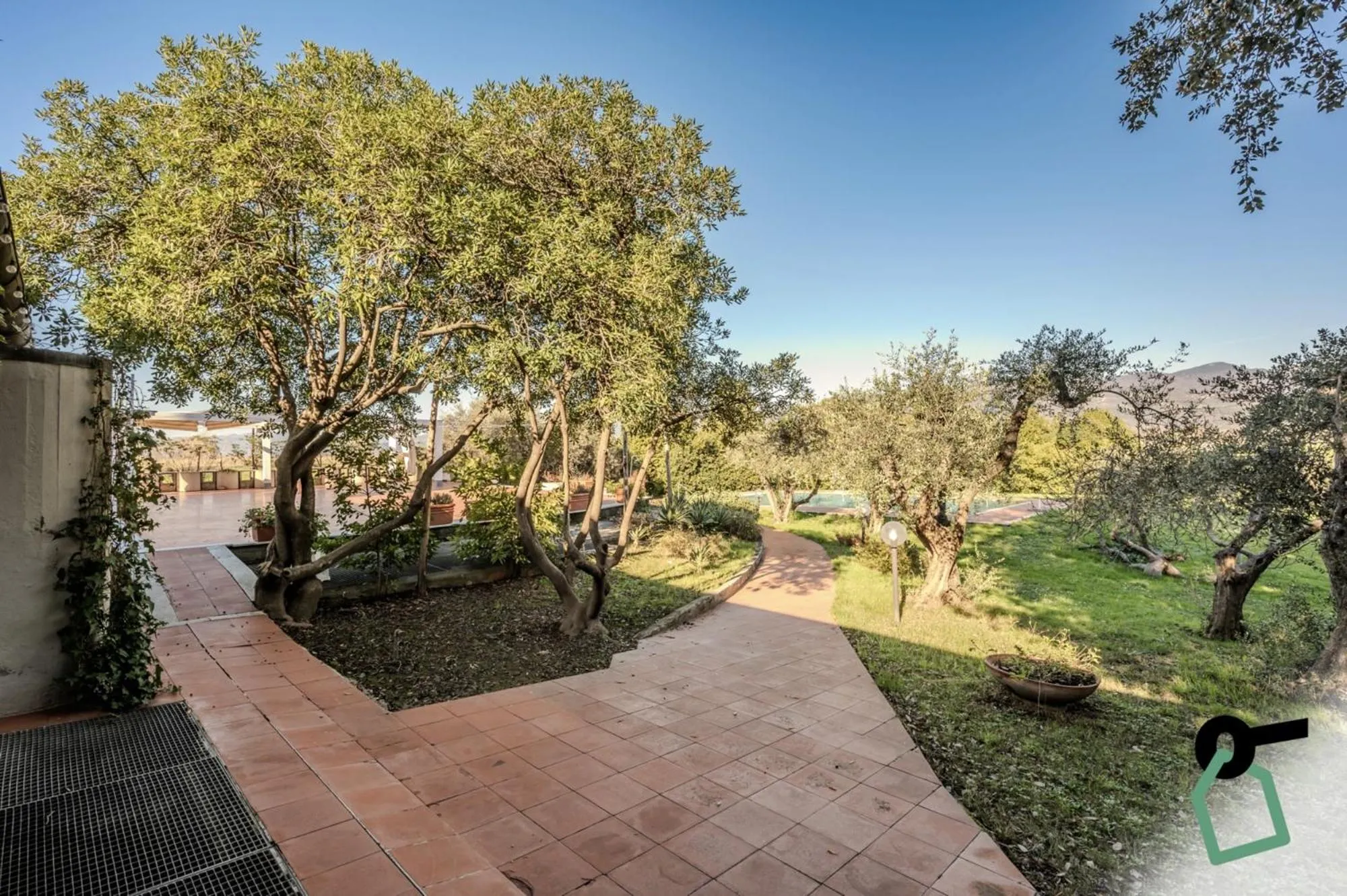 Garden in HOTIDAY Room Collection - Sarzana