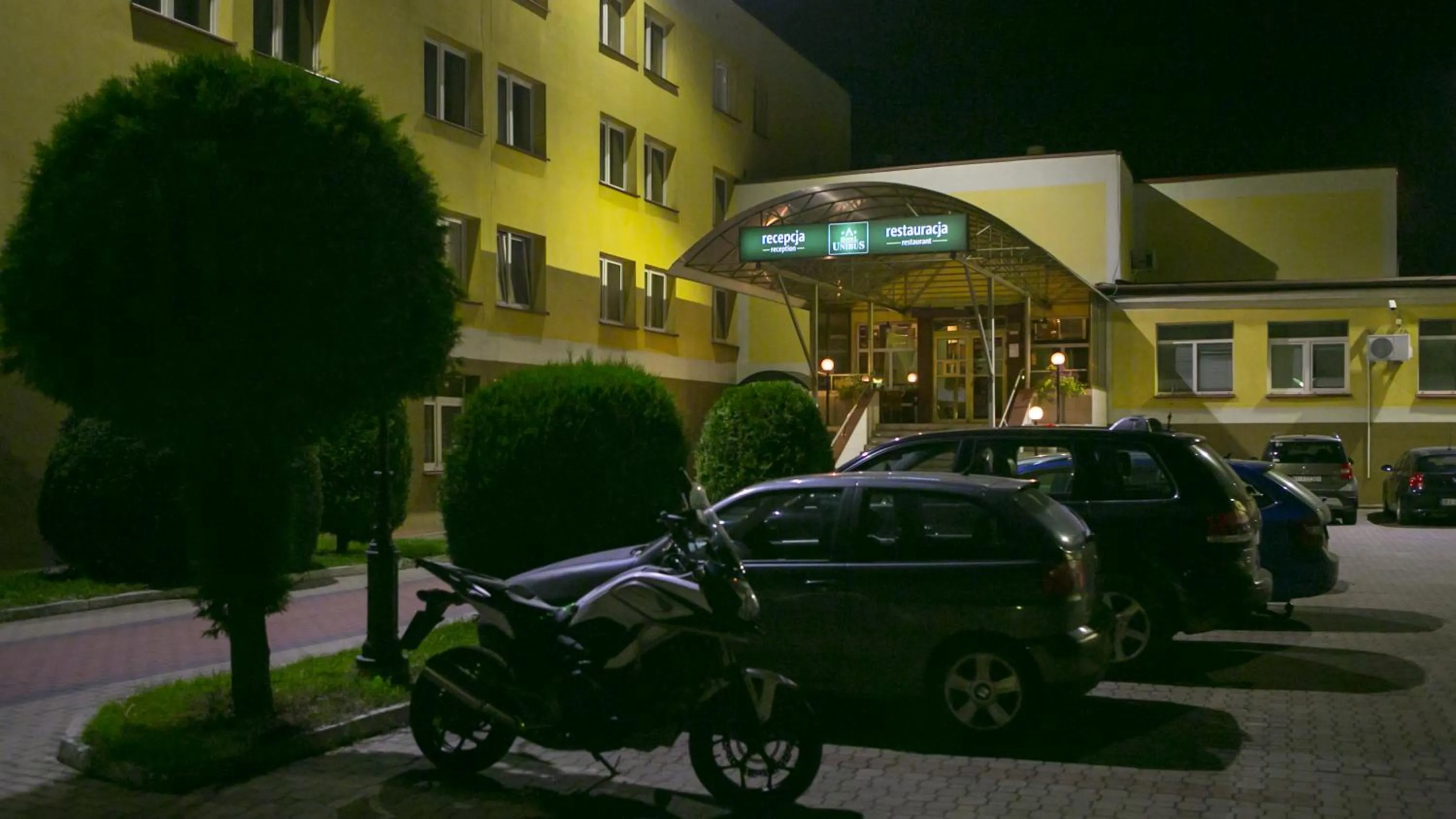 Facade/entrance in Hotel Unibus