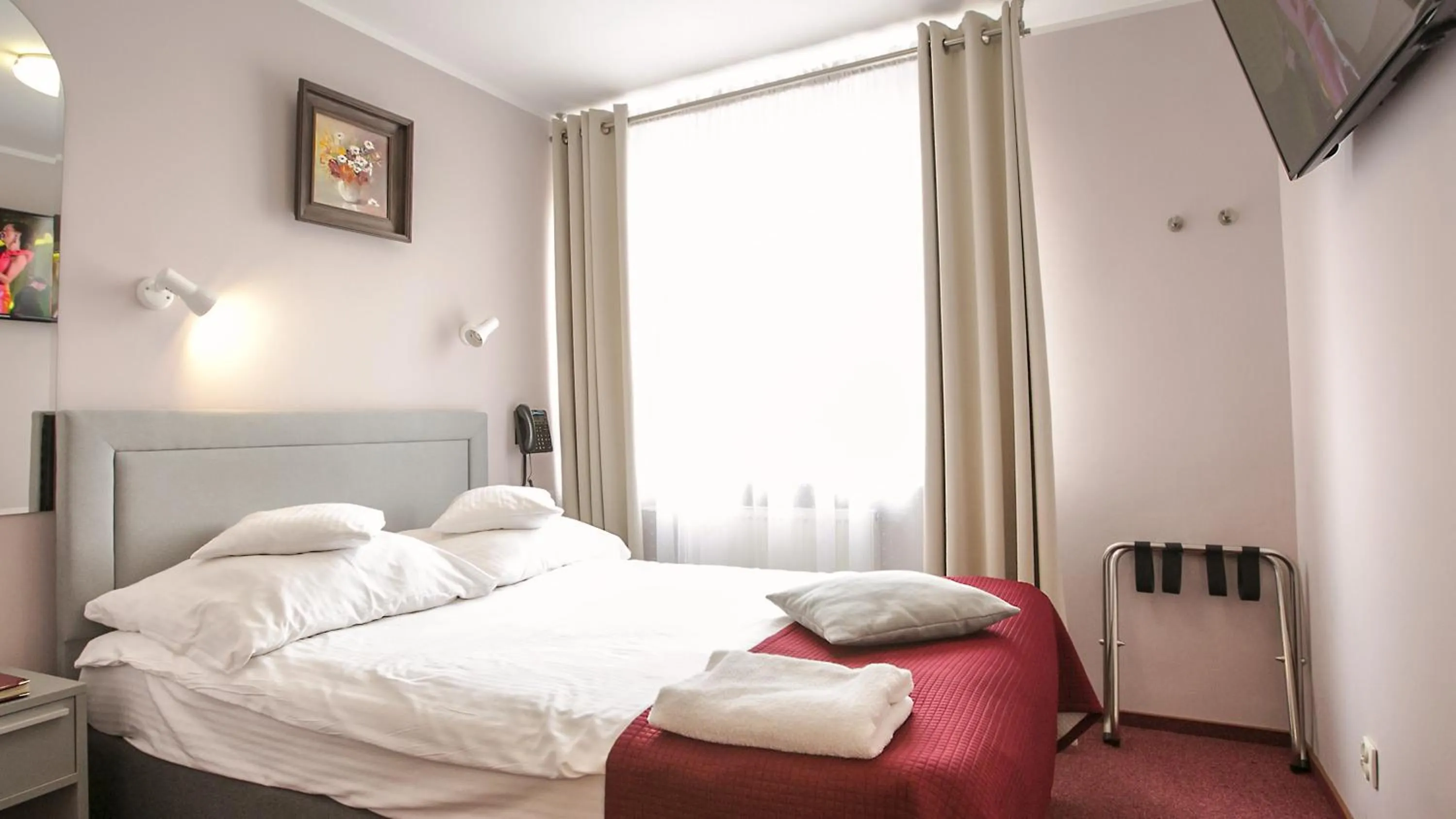 Photo of the whole room, Bed in Hotel Unibus