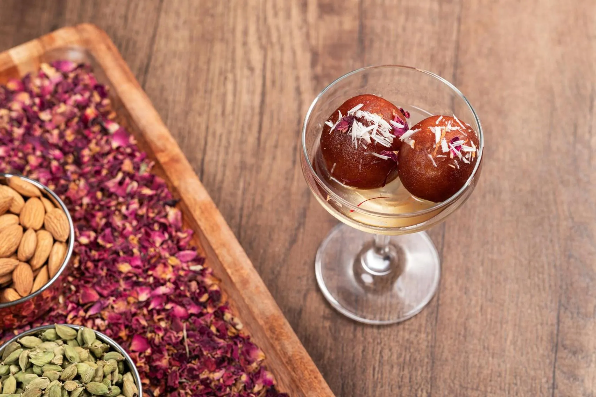 Restaurant/places to eat in Holiday Inn Gurgaon NH8 by IHG