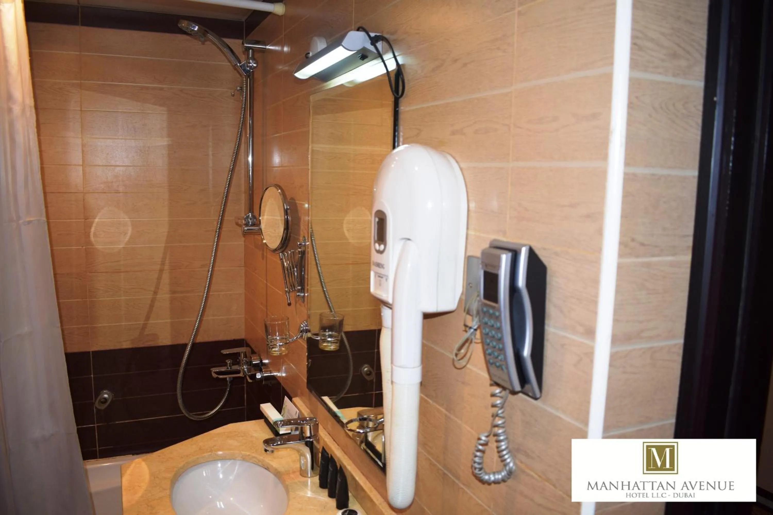 Bathroom in Manhattan Avenue Hotel