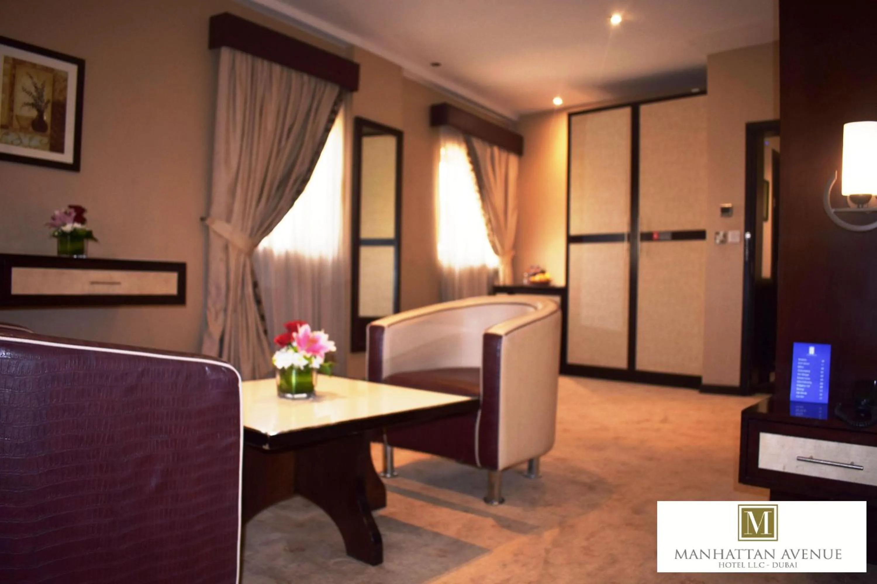 Living room in Manhattan Avenue Hotel